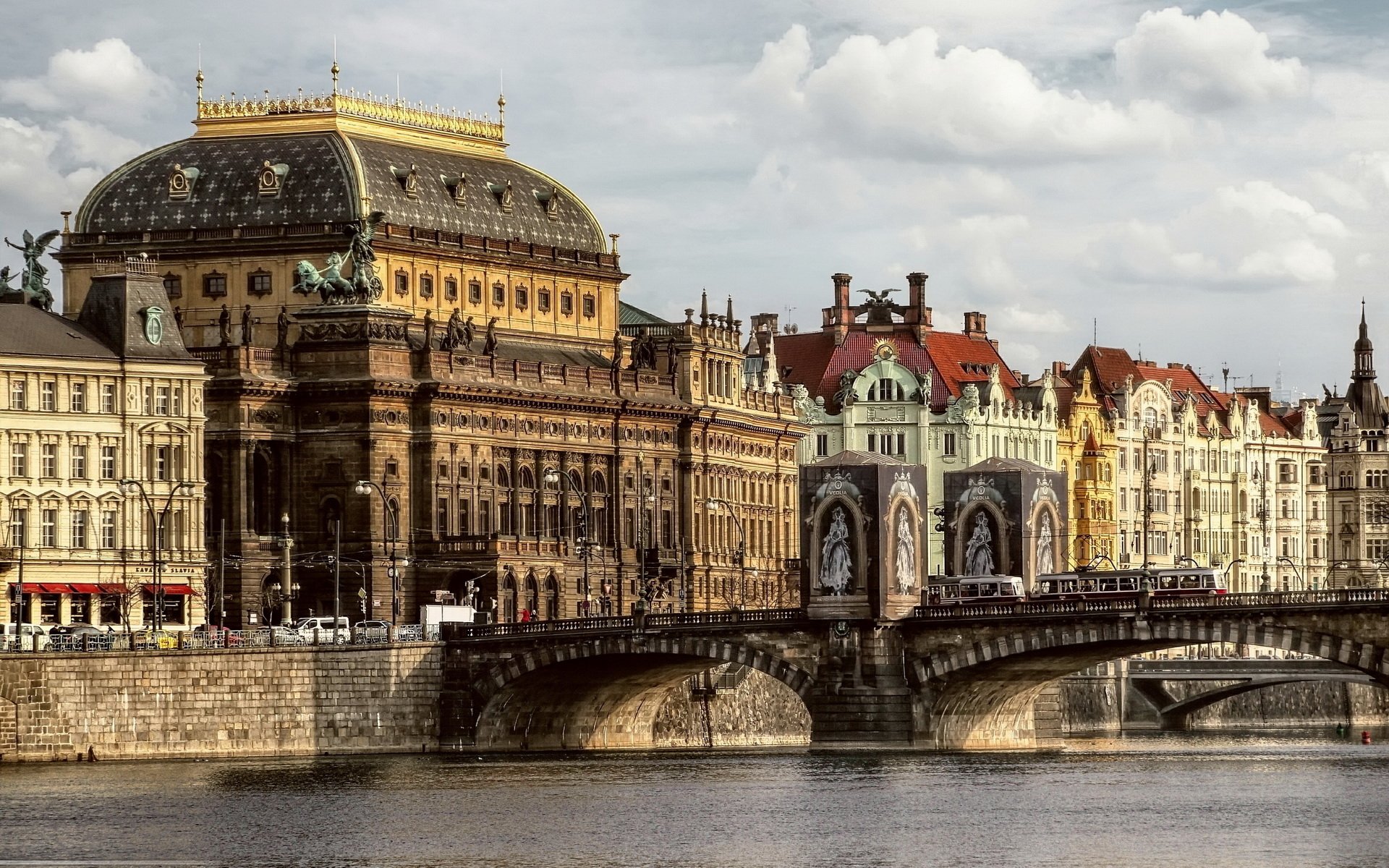 Prague National Theatre Wallpapers