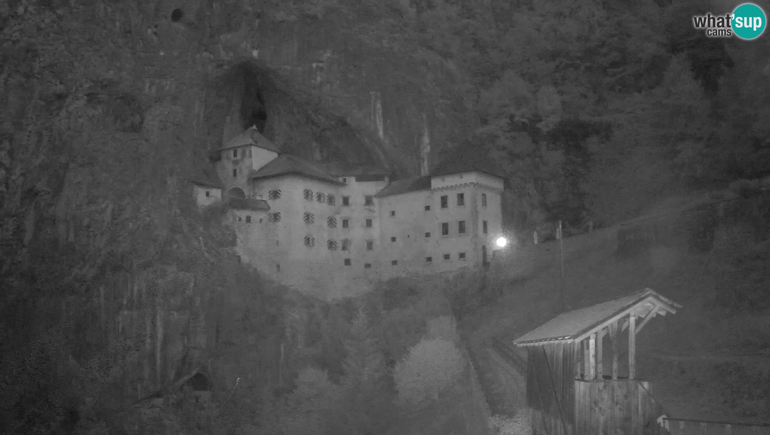 Predjama Castle Wallpapers