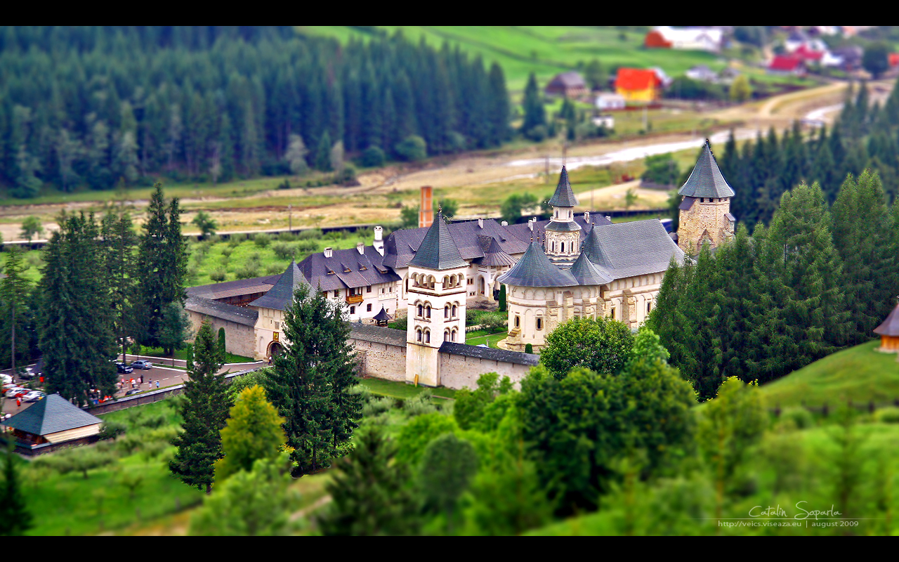 Putna Monastery Wallpapers