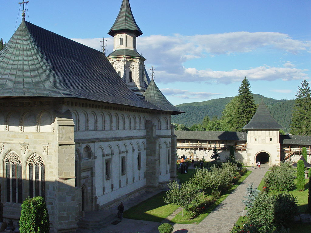 Putna Monastery Wallpapers