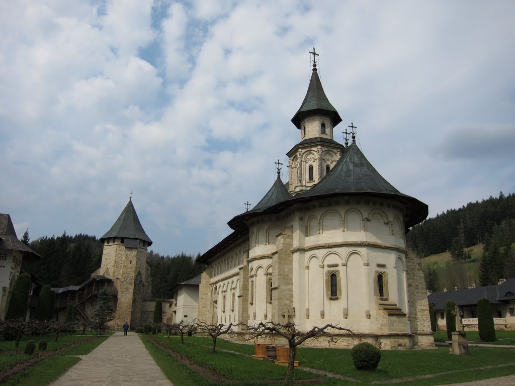 Putna Monastery Wallpapers