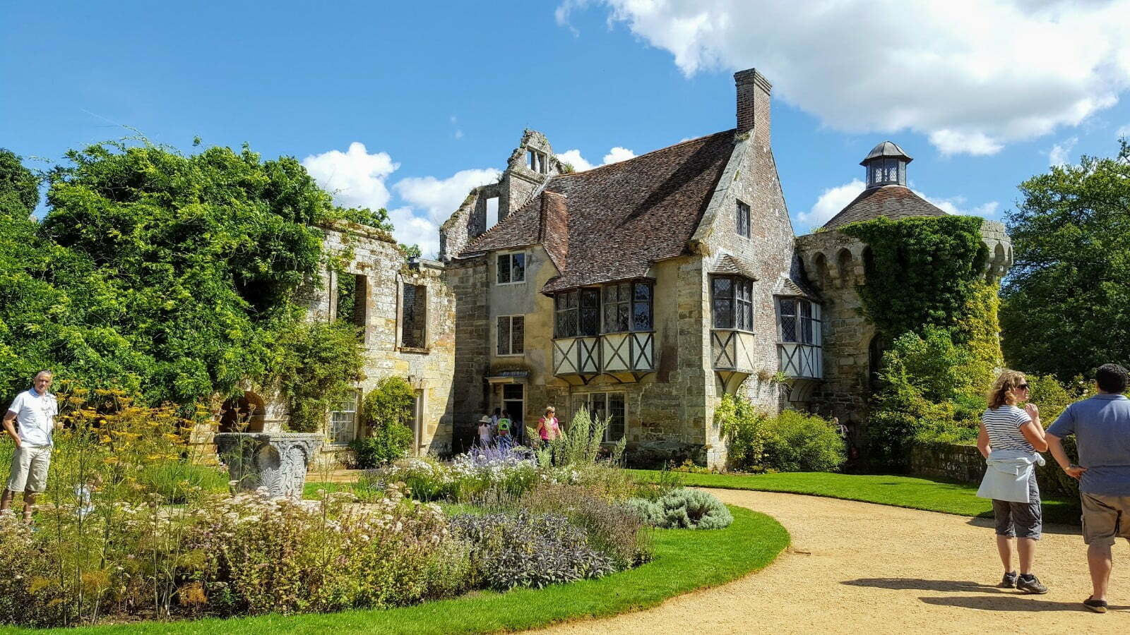 Scotney Castle Wallpapers