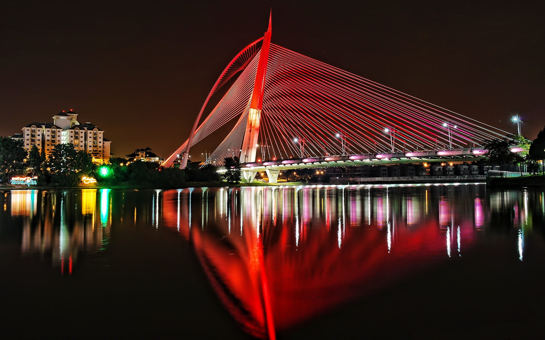 Seri Wawasan Bridge Wallpapers