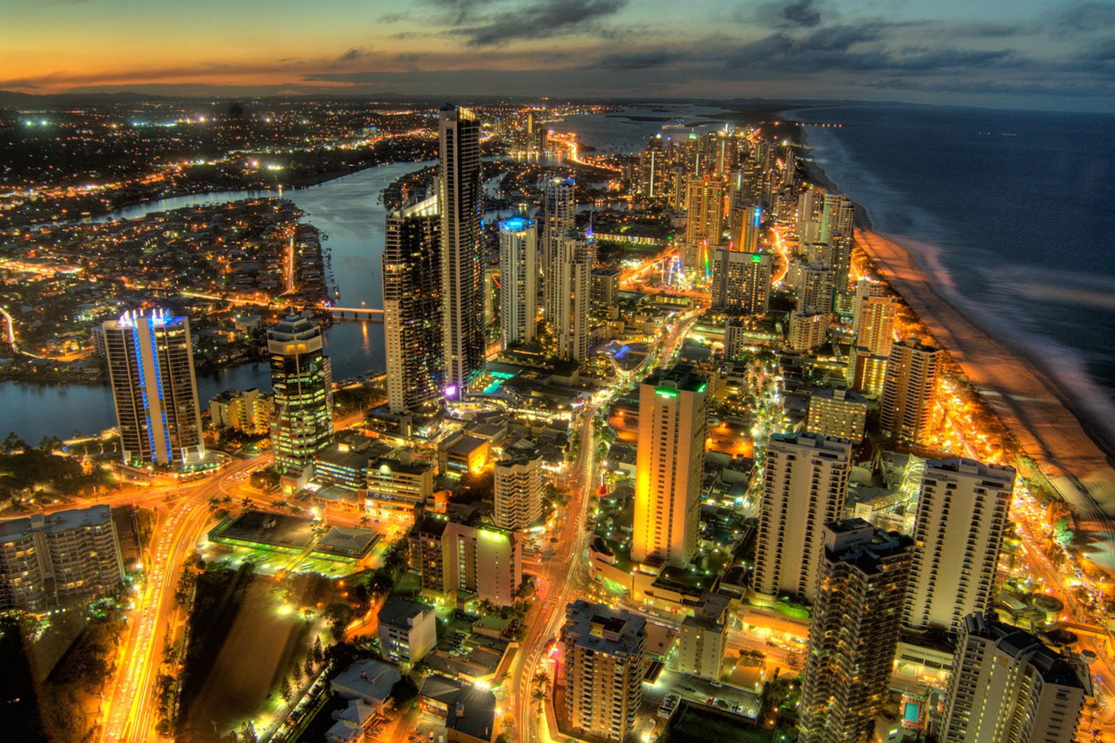 Surfers Paradise Wallpapers