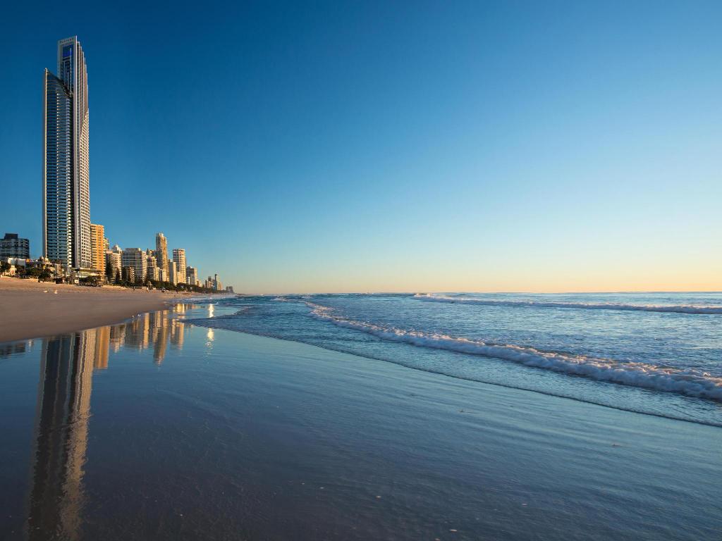 Surfers Paradise Wallpapers