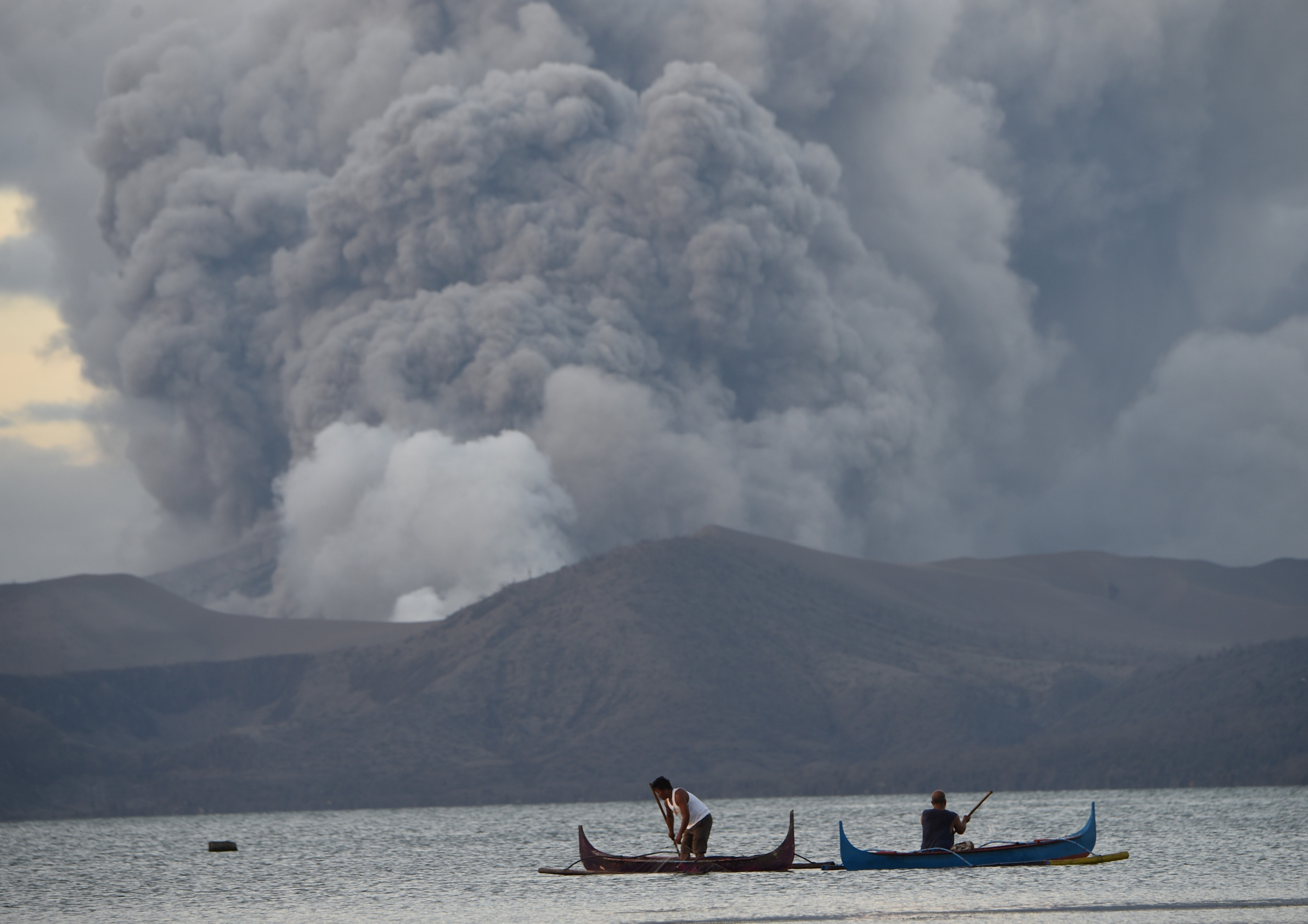 Taal Volcano Wallpapers