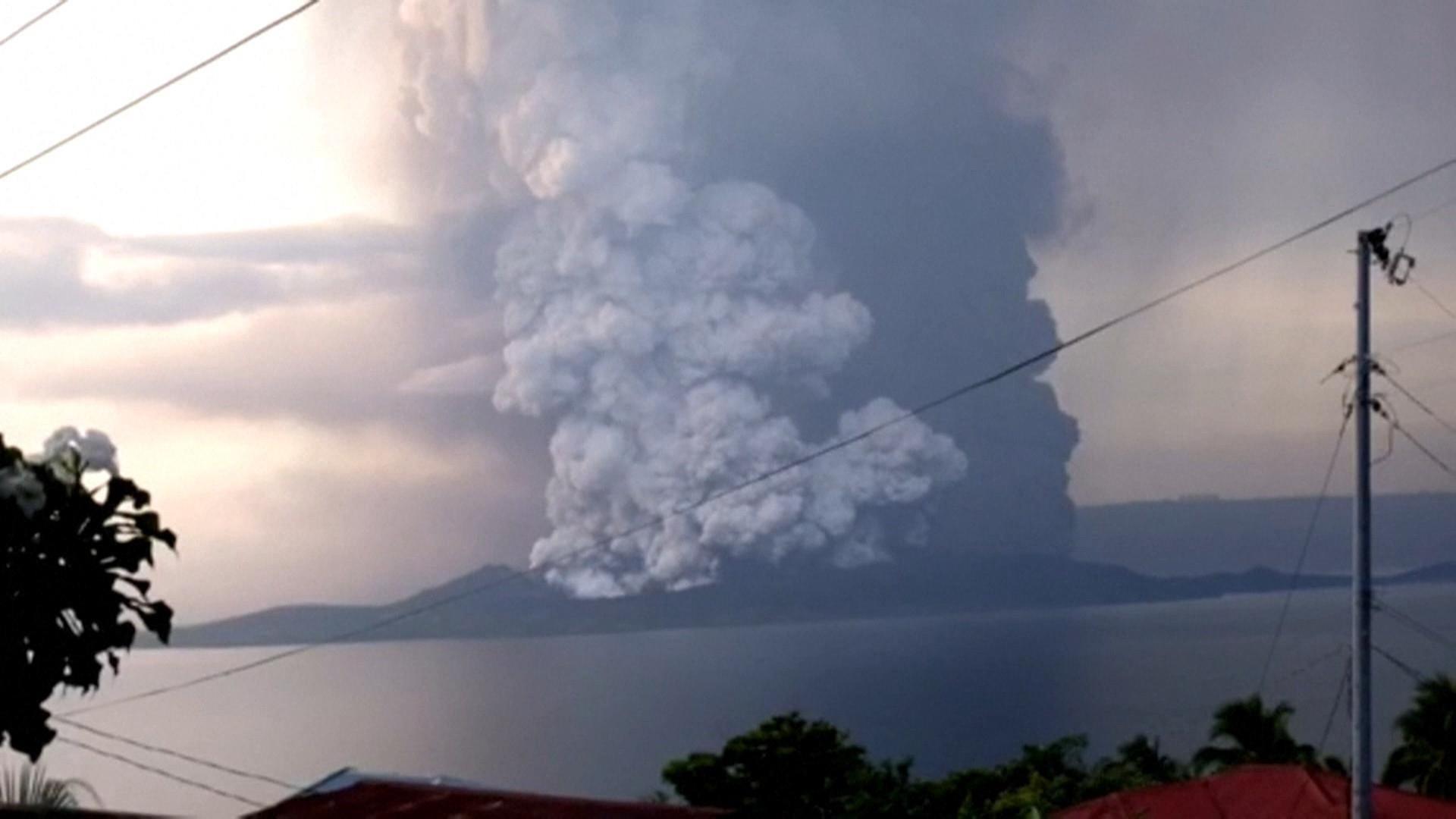 Taal Volcano Wallpapers