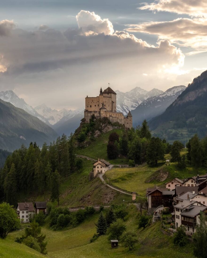 Tarasp Castle Wallpapers