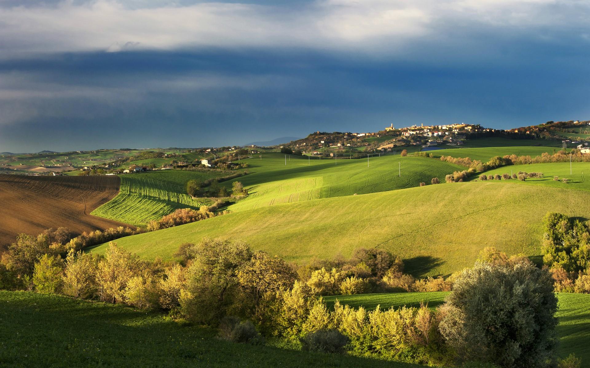 Tuscan Countryside Wallpapers