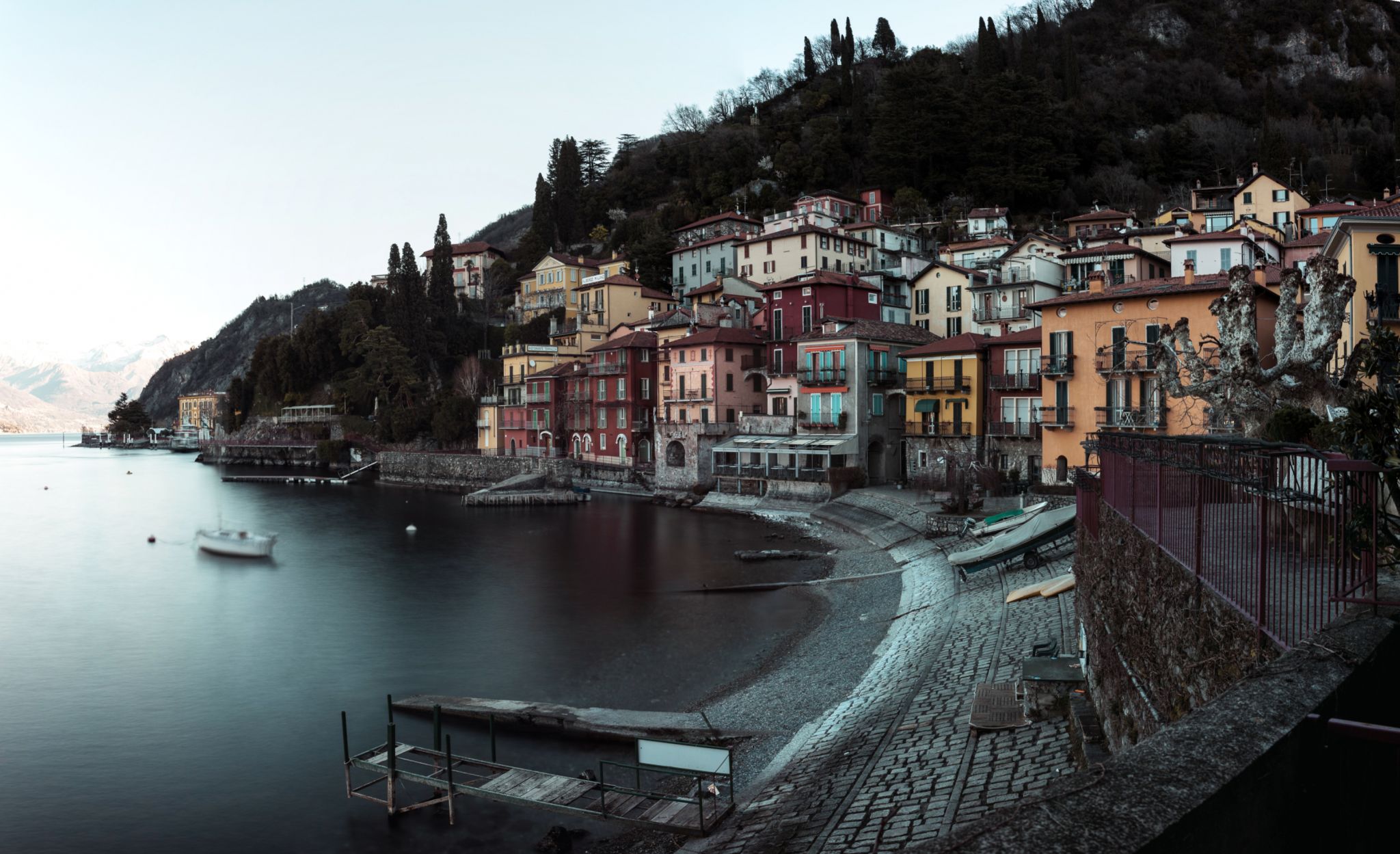 Varenna Wallpapers