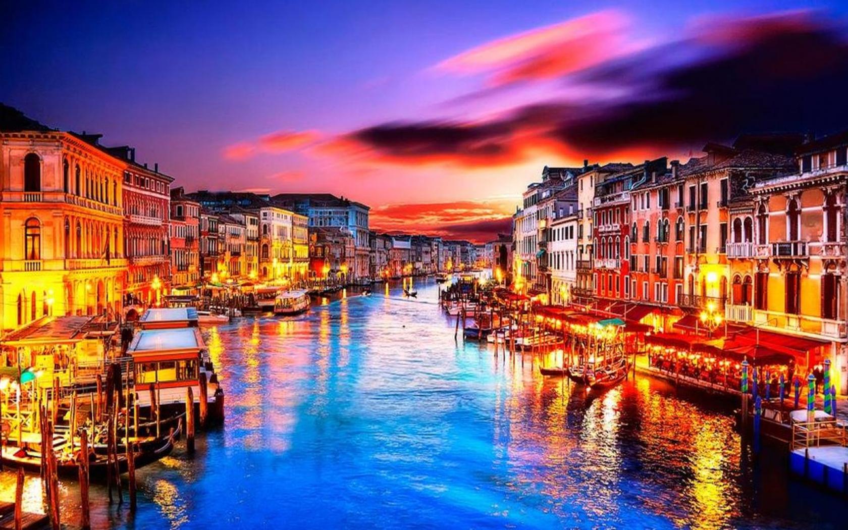 Venice City Boats Wallpapers