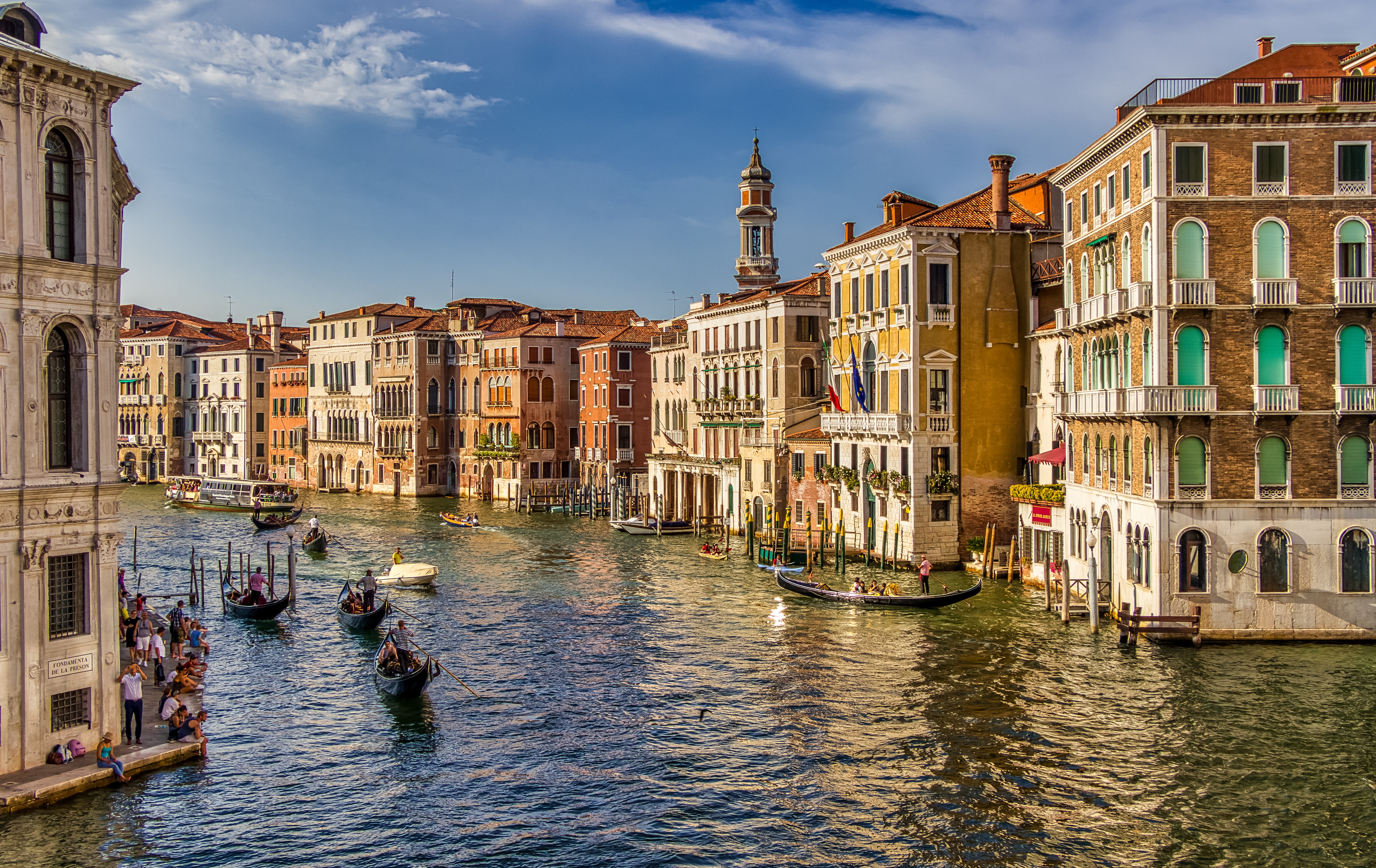 Venice City Boats Wallpapers