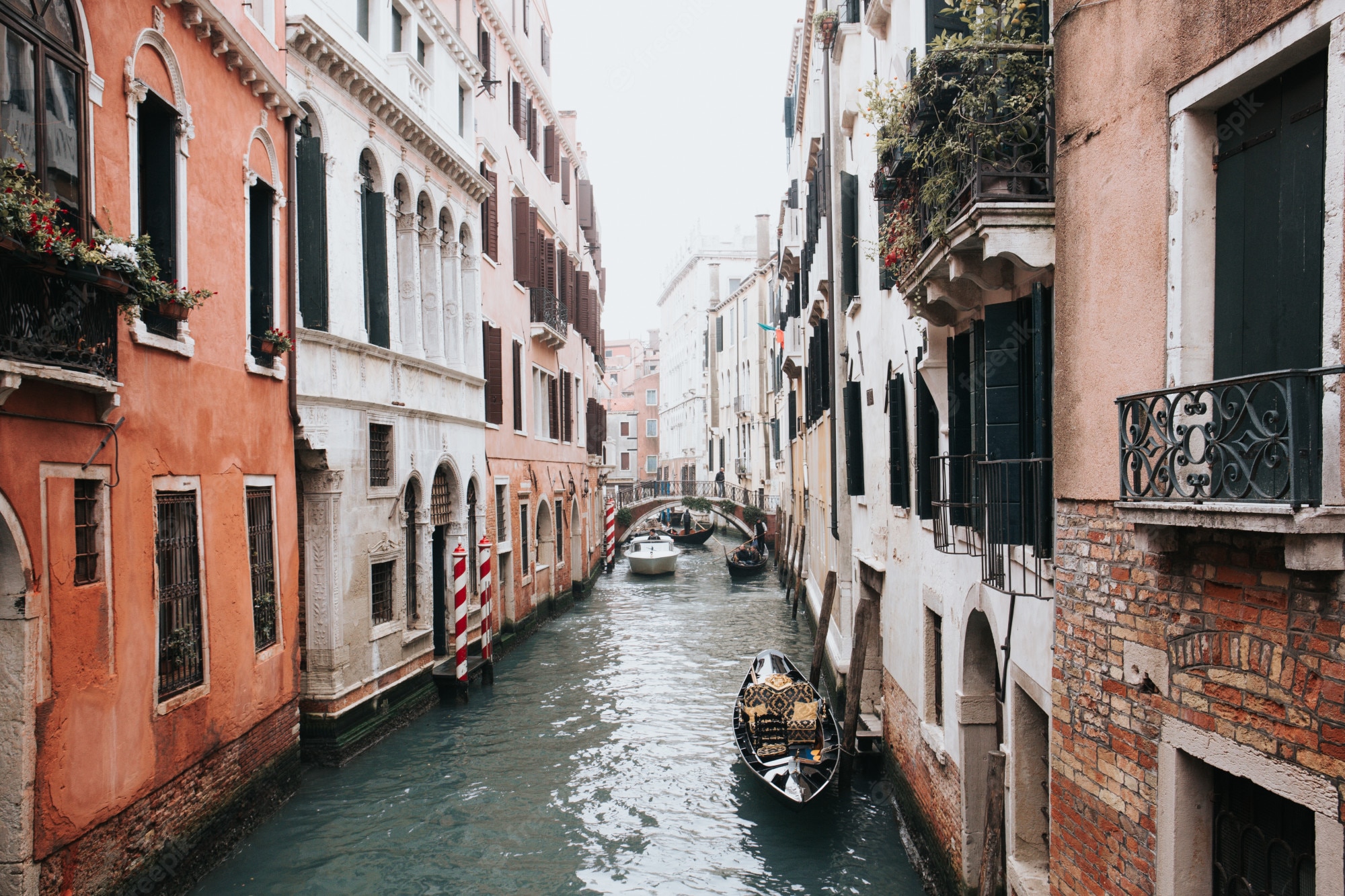 Venice City Boats Wallpapers