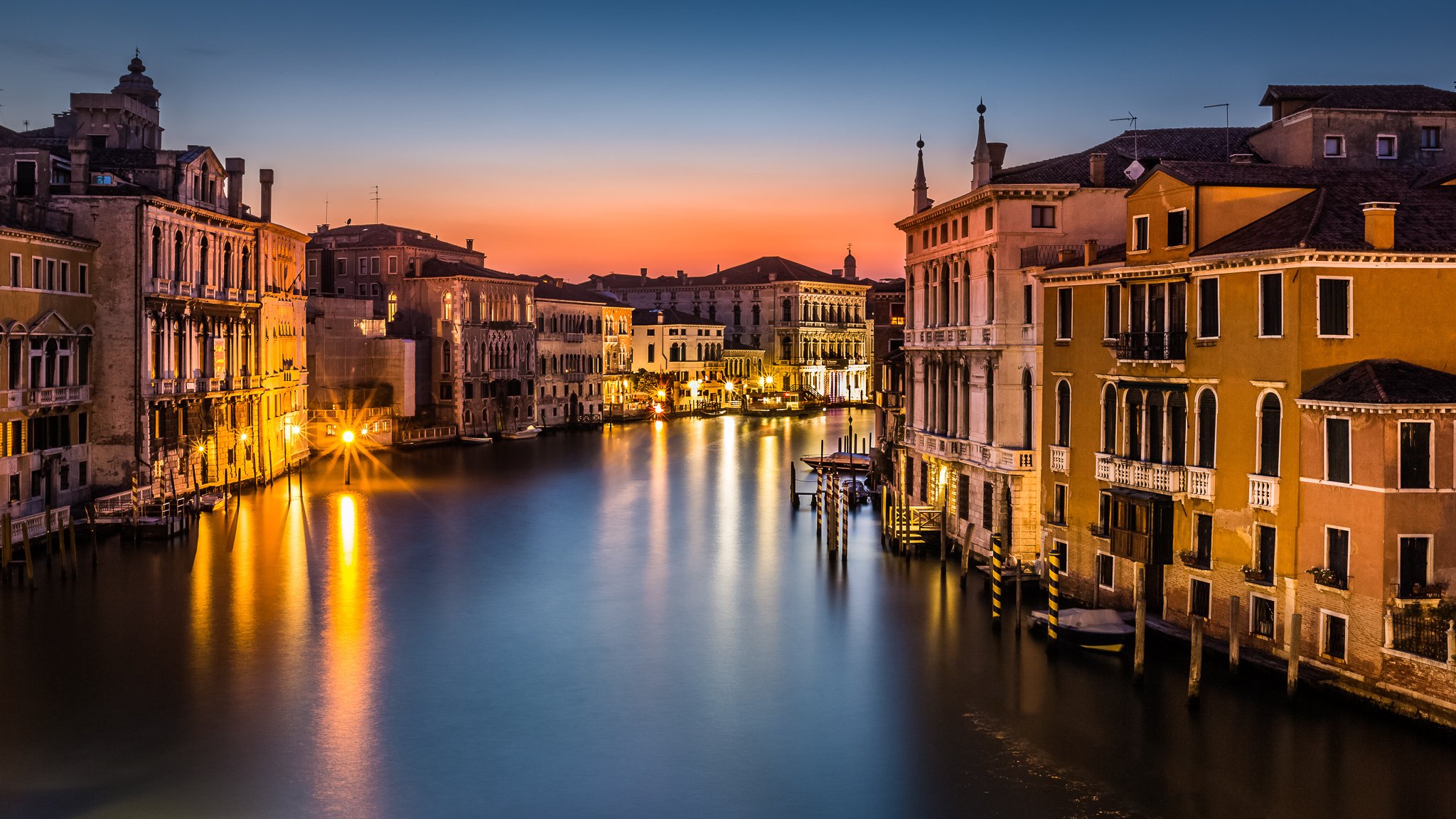 Venice City Boats Wallpapers