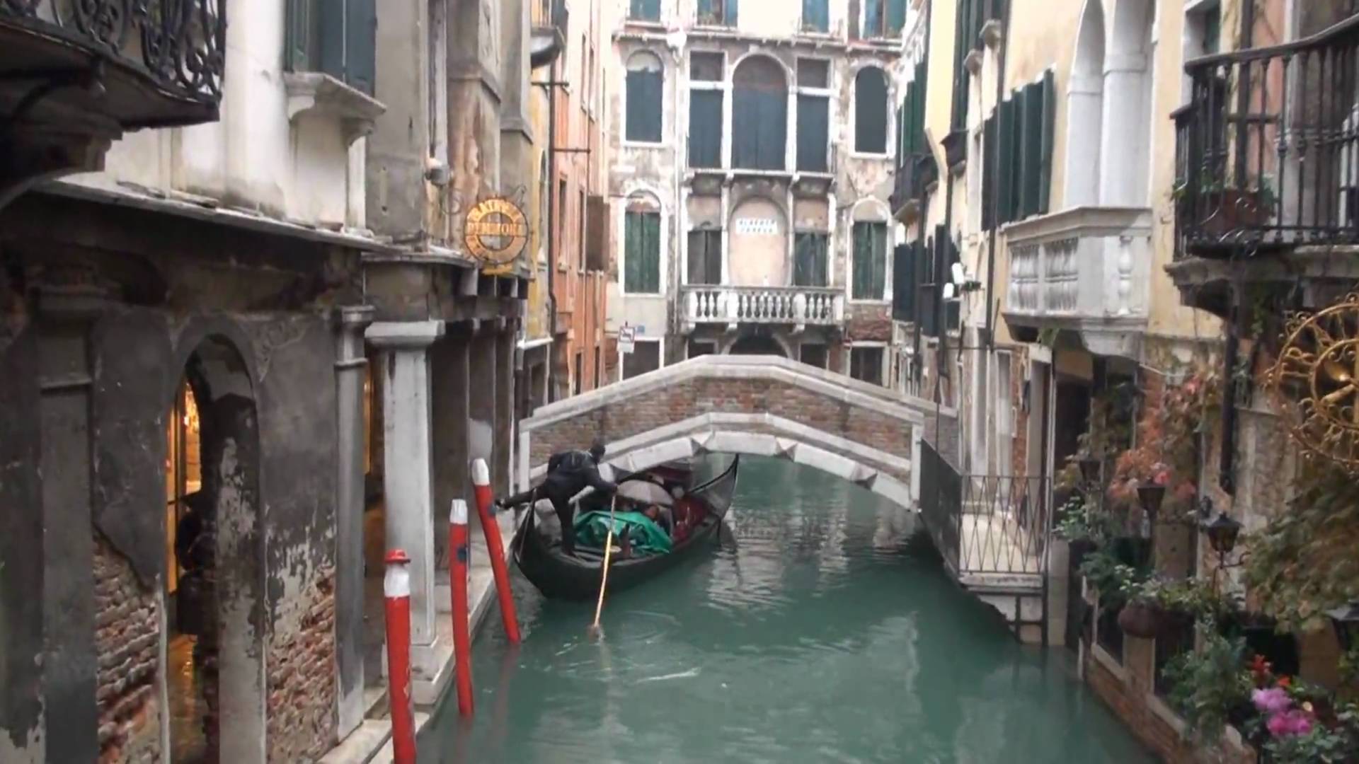 Venice In Rain Italy Wallpapers