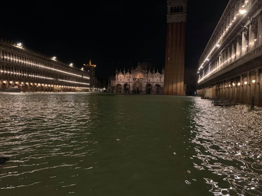 Venice In Rain Italy Wallpapers