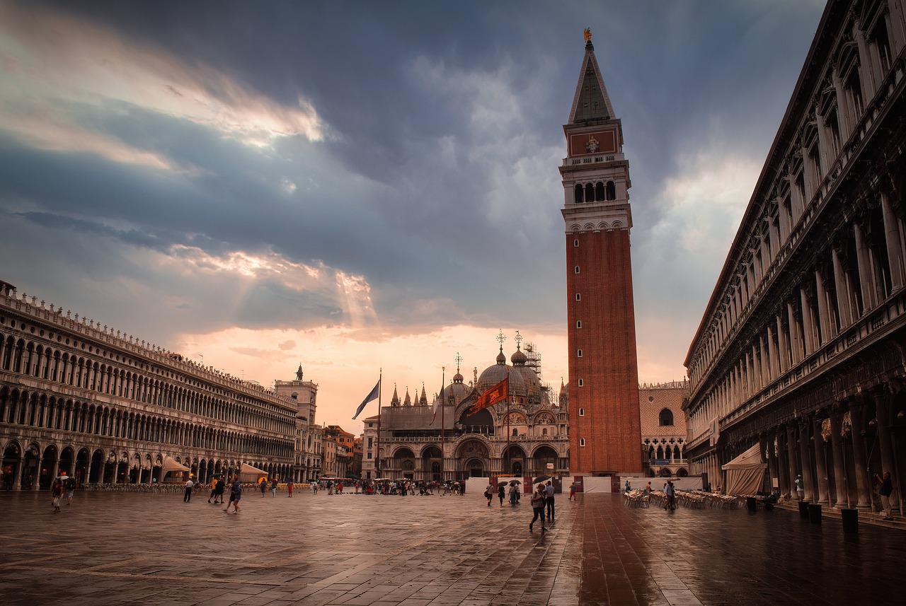 Venice In Rain Italy Wallpapers