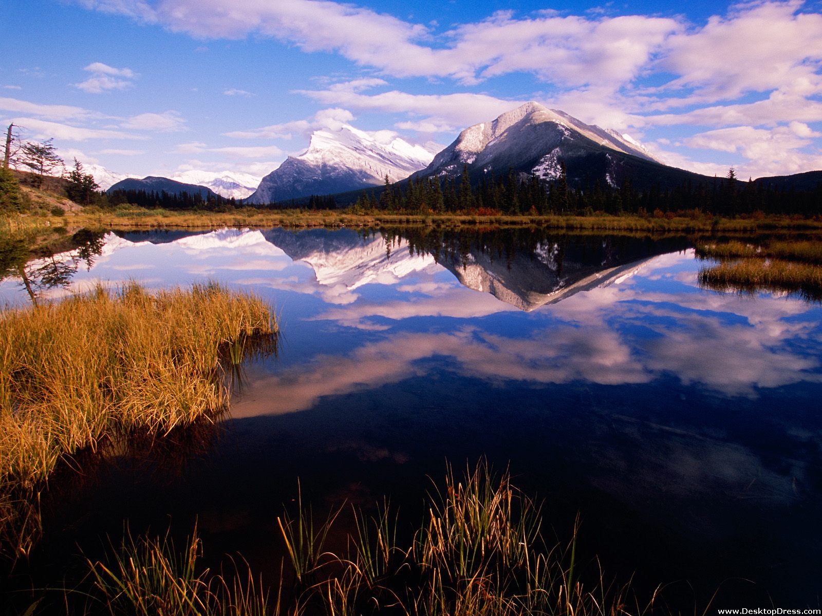 Vermillion Lakes Mount Rundle In Banff National Park Wallpapers