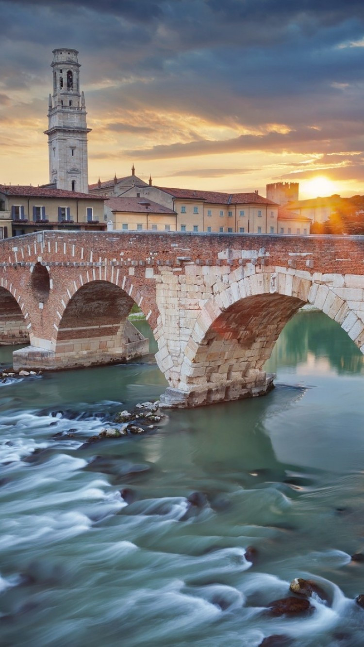 Verona Wallpapers