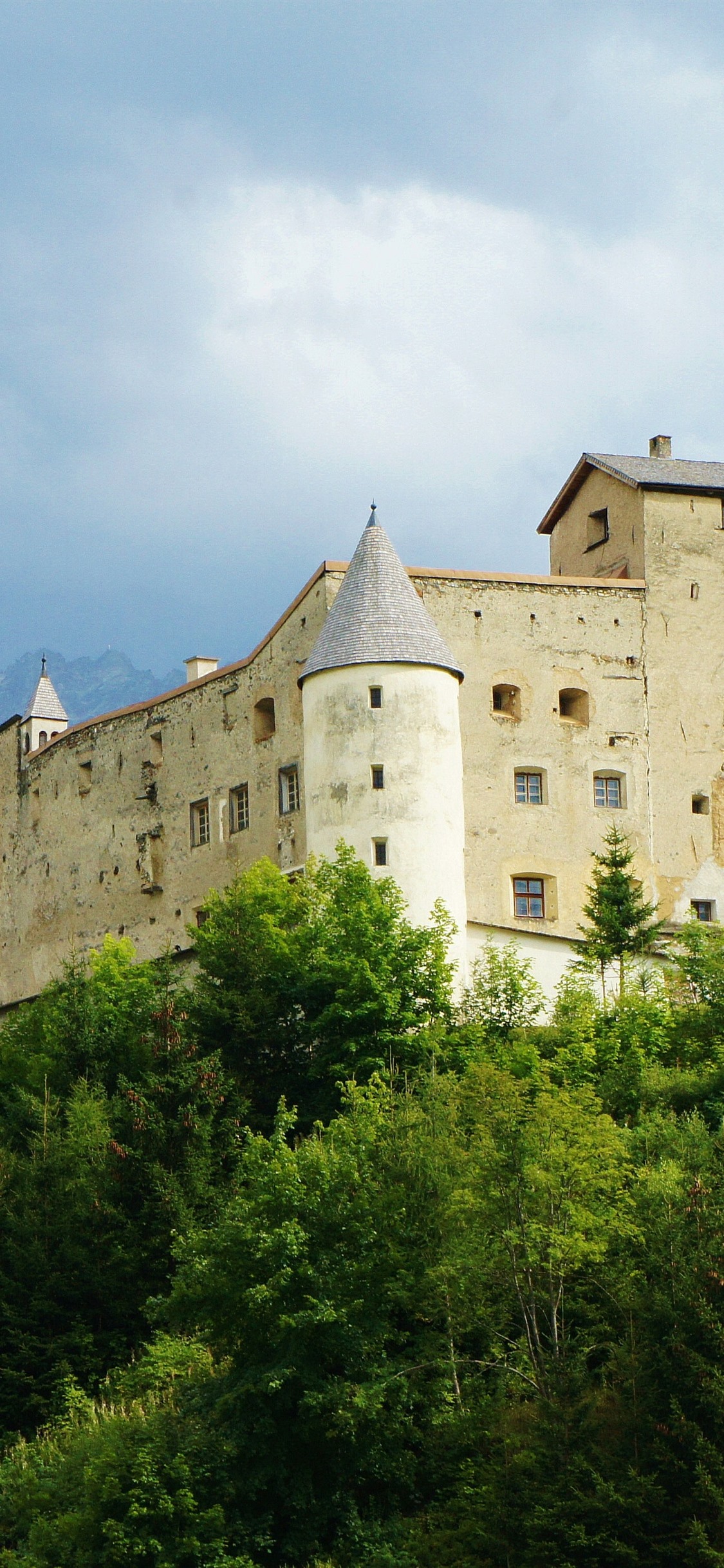 Wildegg Castle Wallpapers