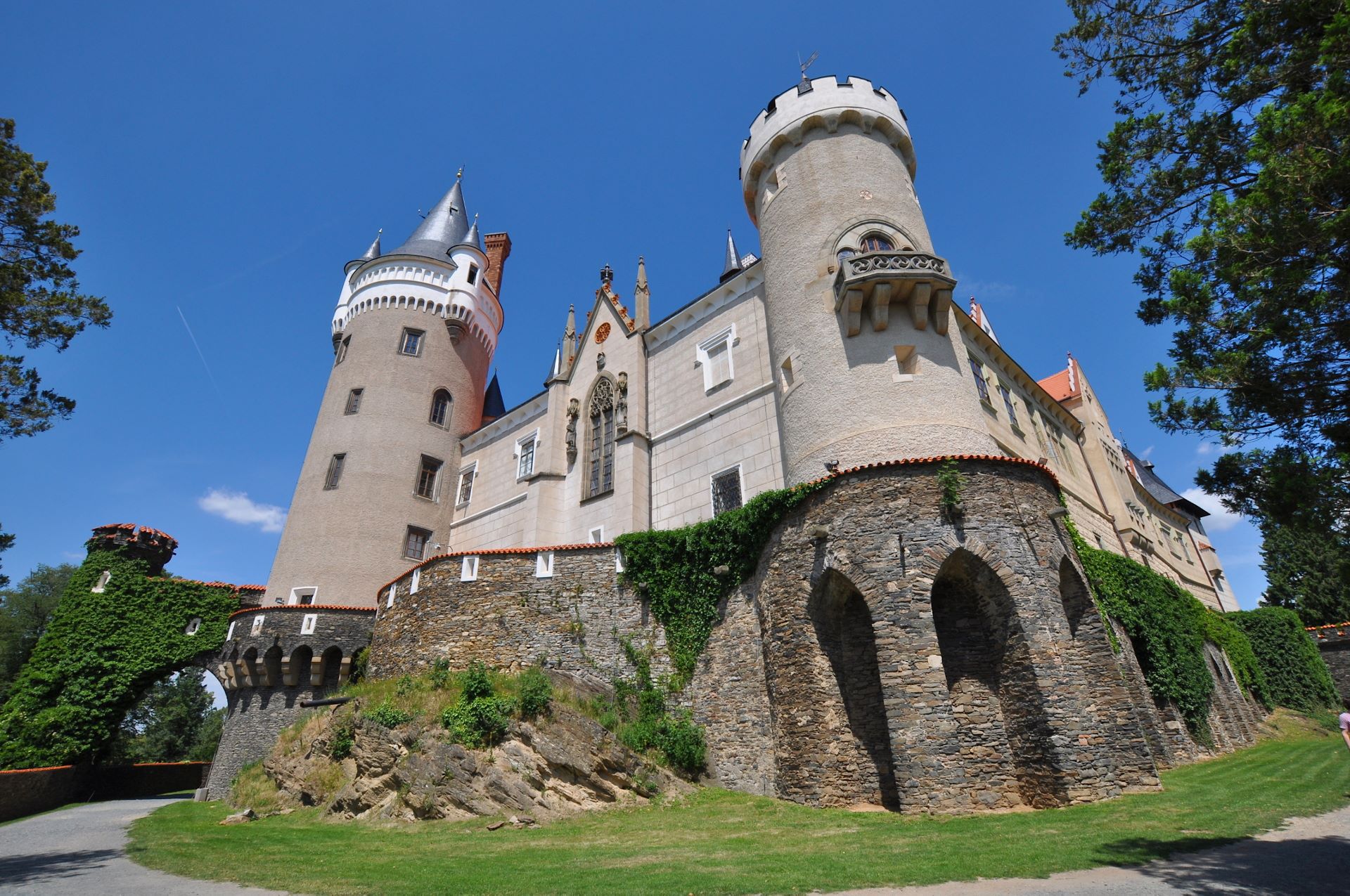 Zleby Castle Wallpapers