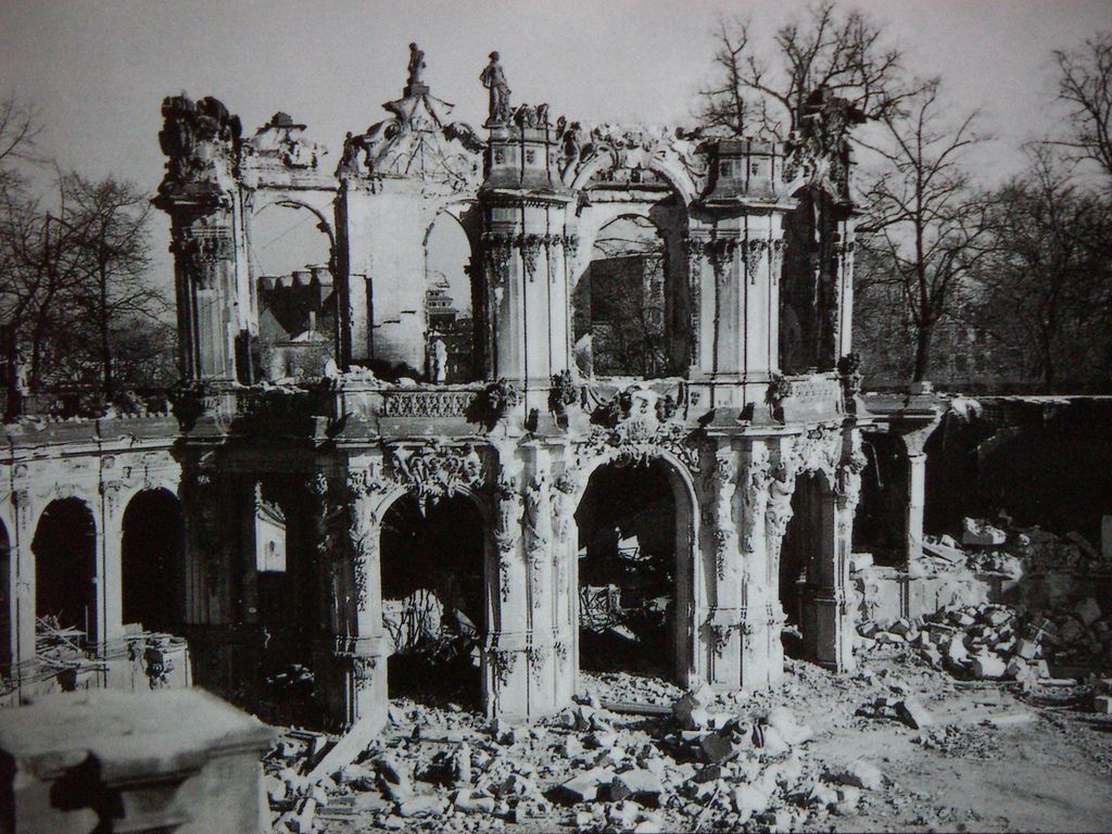 Zwinger (Dresden) Wallpapers