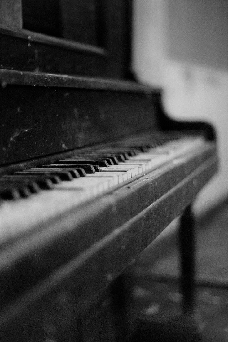 Dark Piano Wallpapers