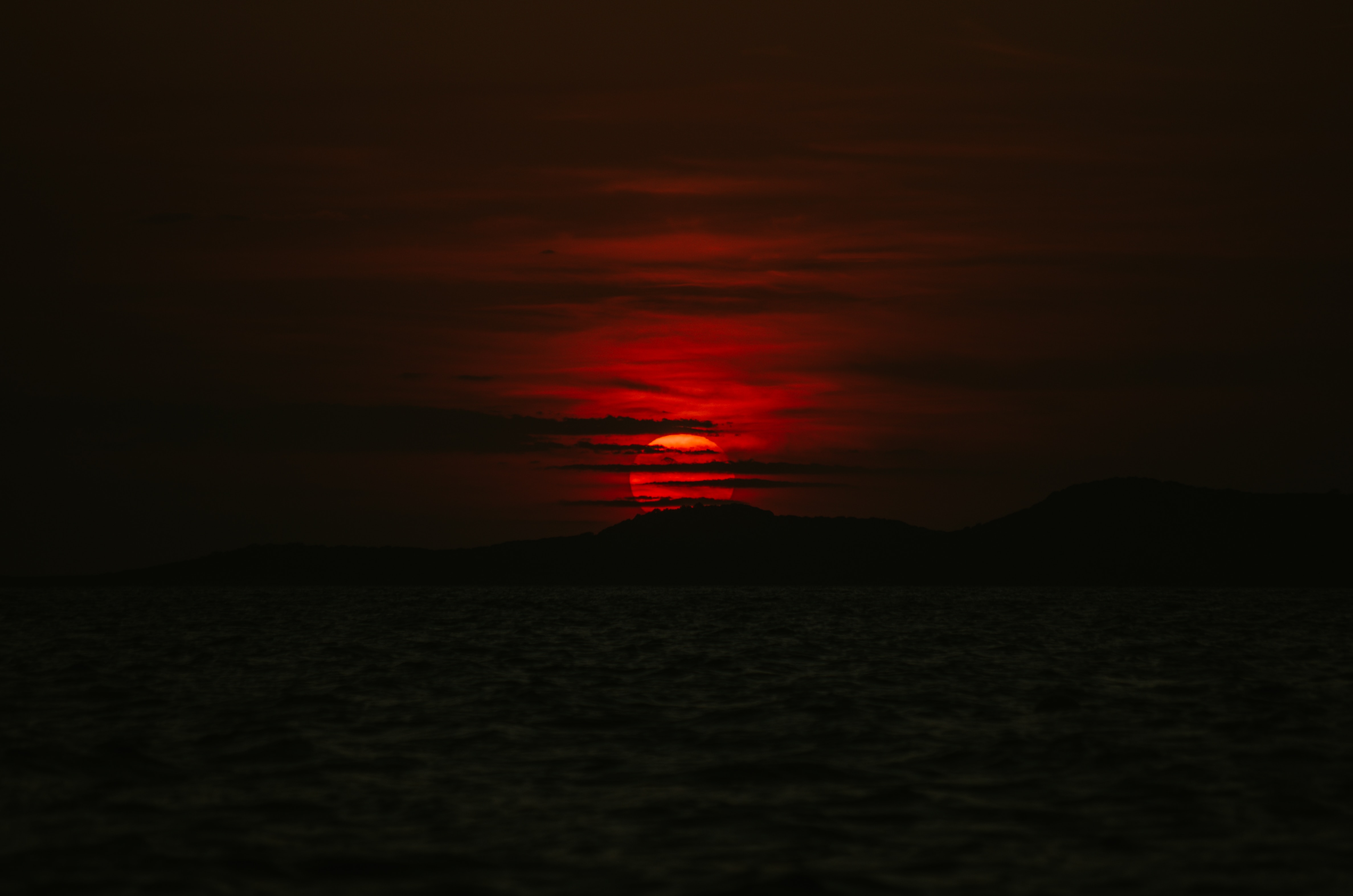 Dark Sunset Wallpapers