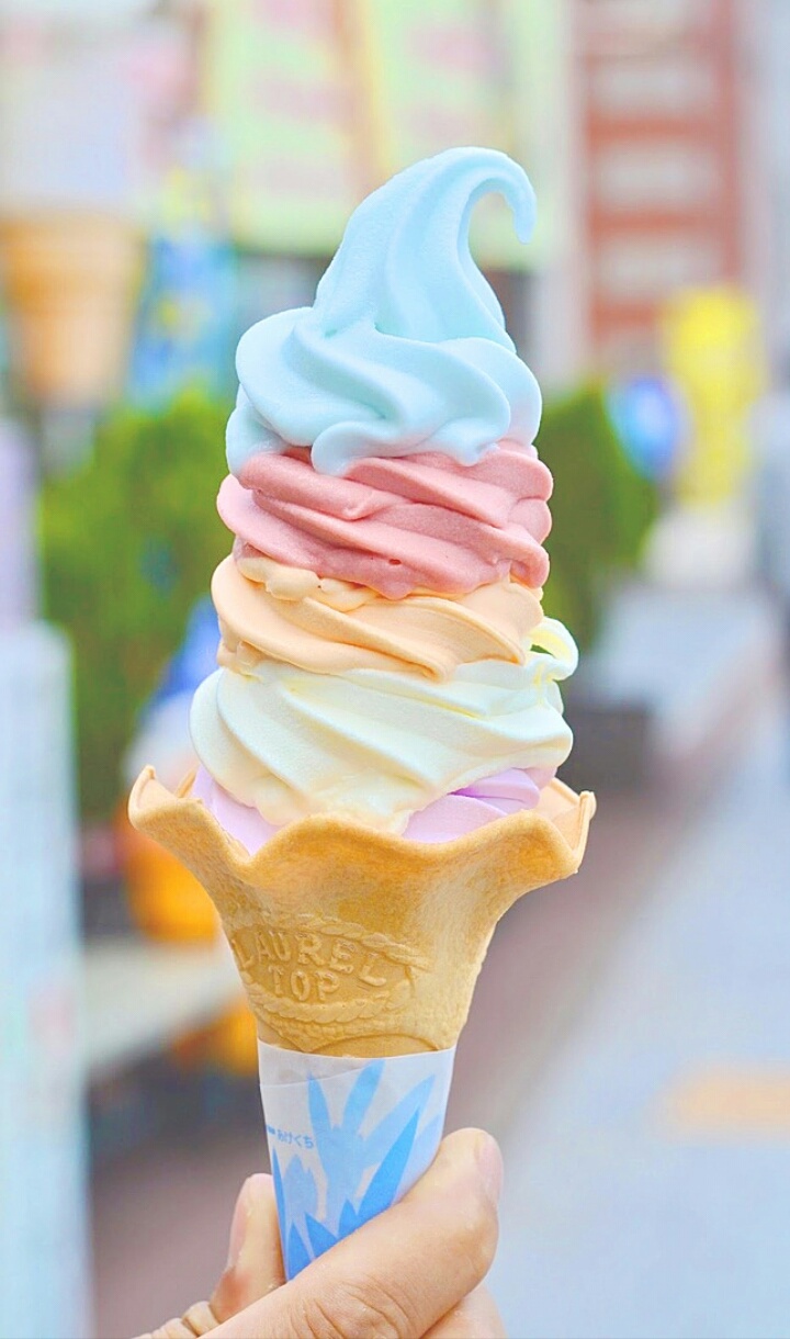 Pastel Cream Wallpapers