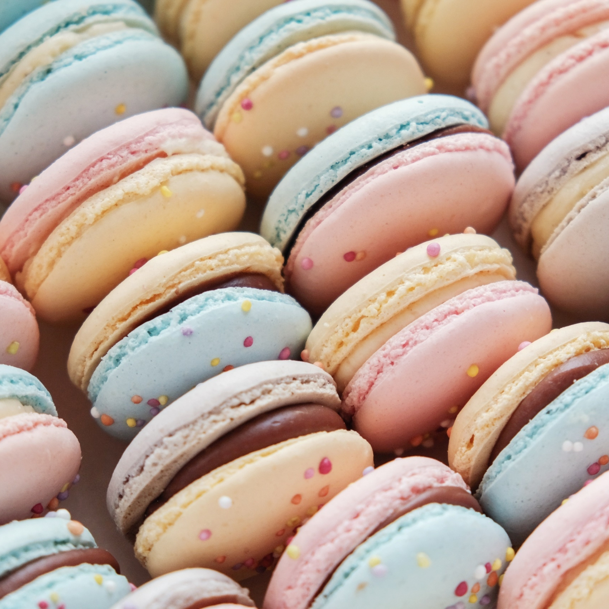 Pastel Macarons Wallpapers