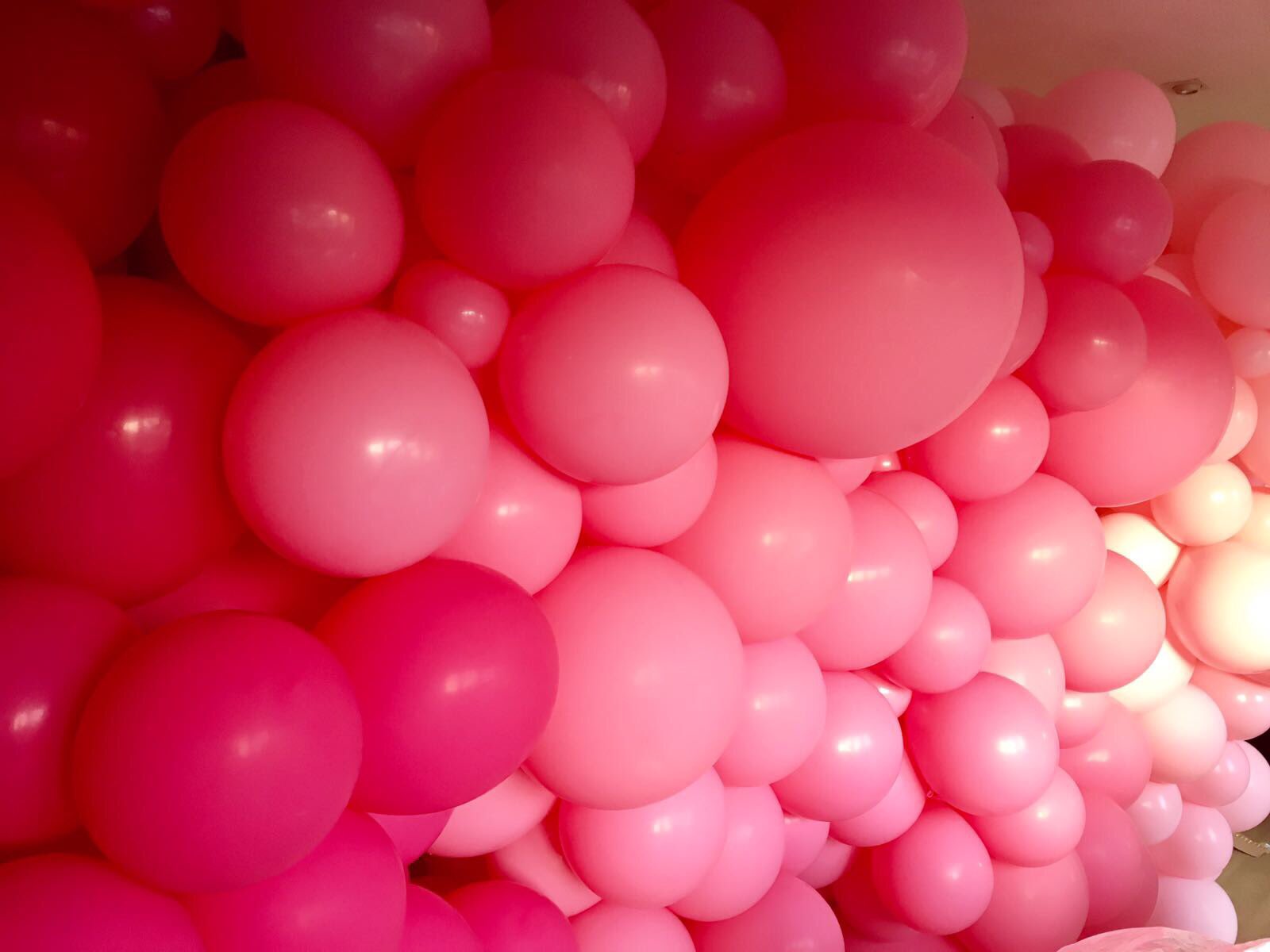 Pink Balloons Wallpapers