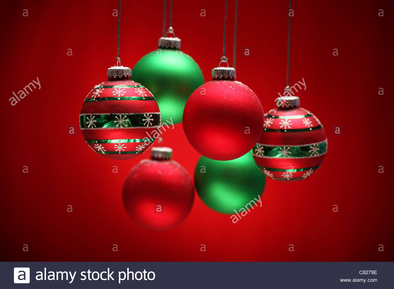 Red And Green Christmas Wallpapers