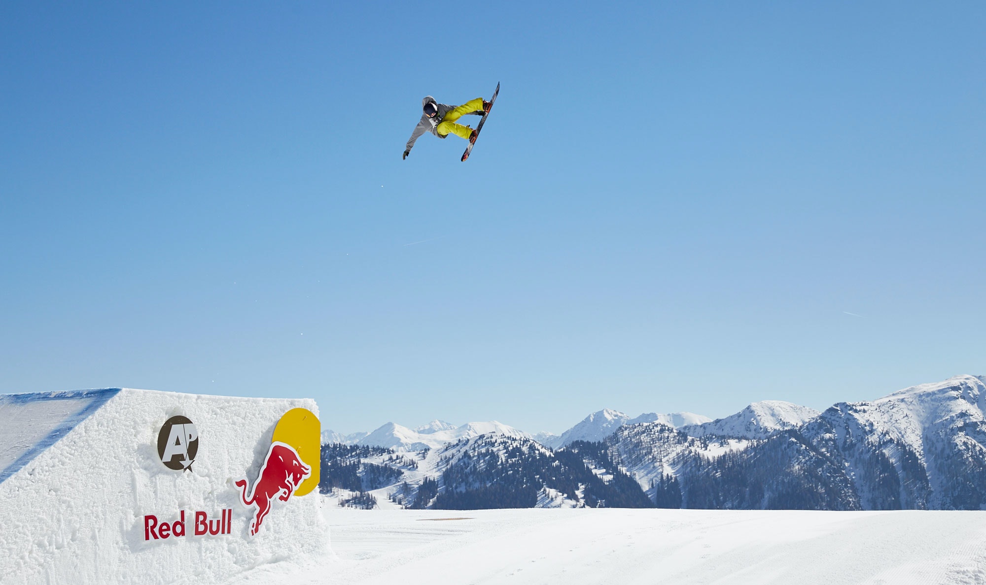 Red Bull Snowboarding Wallpapers