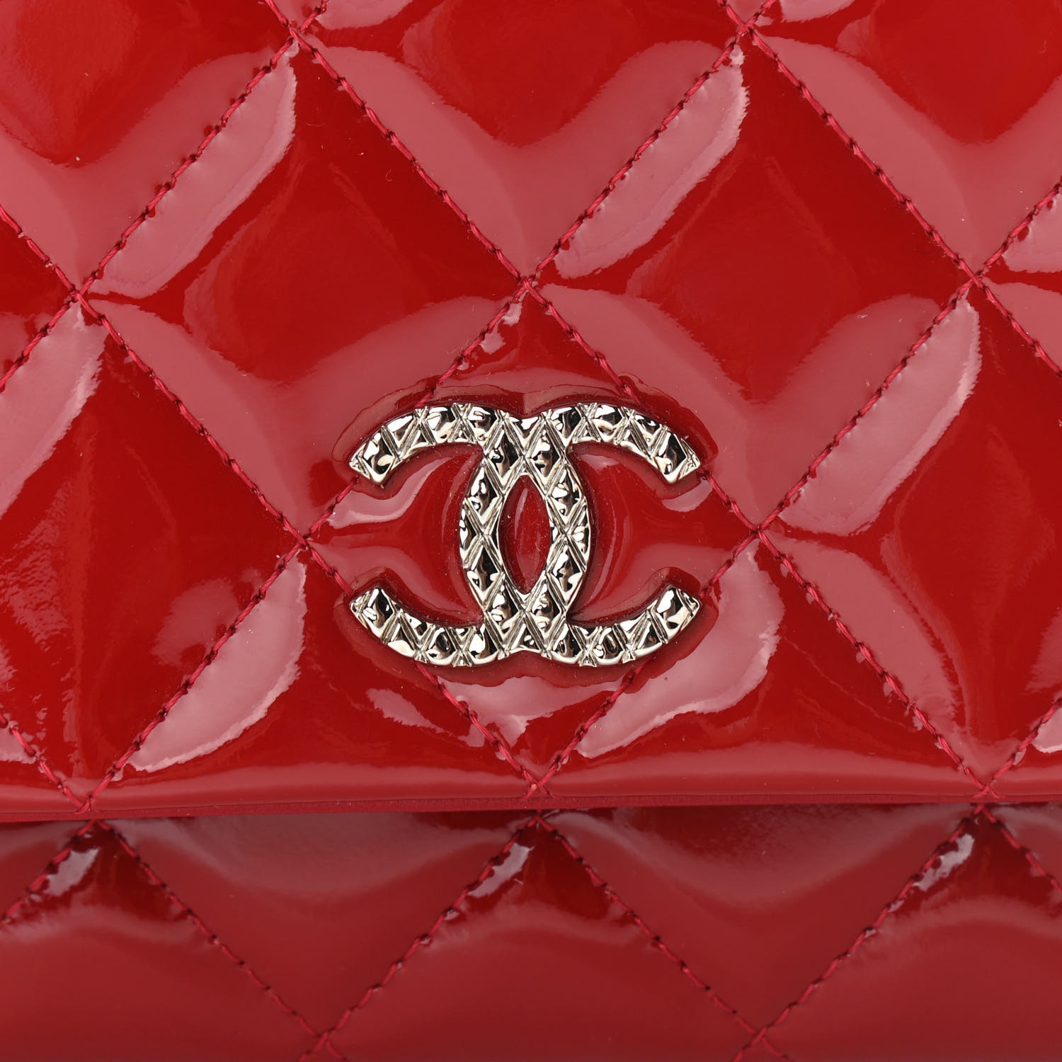 Red Chanel Wallpapers