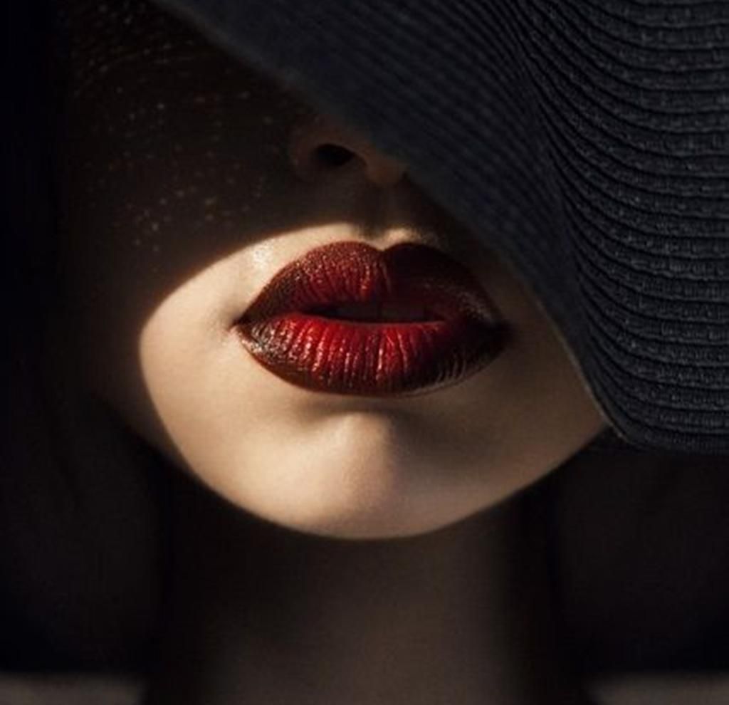 Red Lip Girl Wallpapers