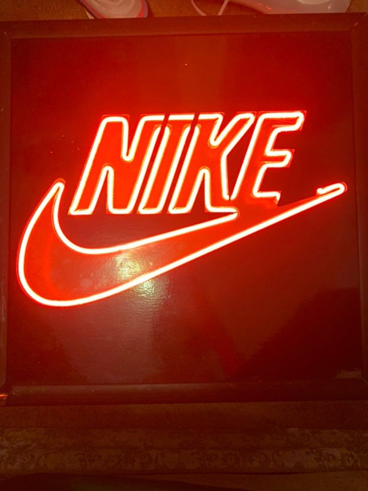 Red Nike Aesthetic Wallpapers