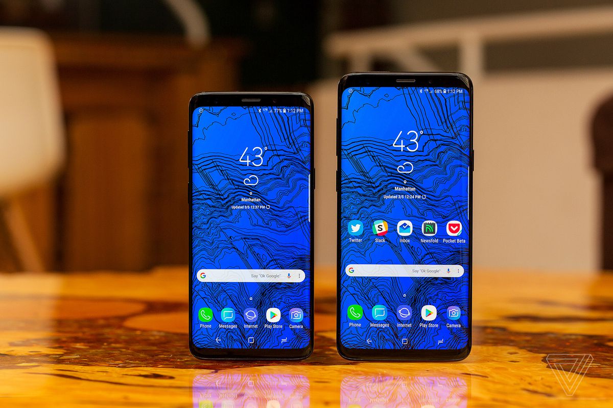 Verge Samsung S9 Review Wall In Blue Wallpapers