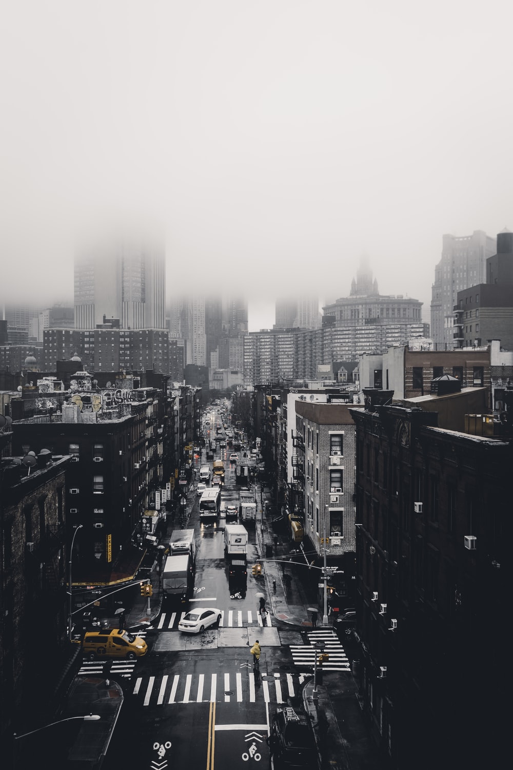 Aesthetic Grey City Wallpapers