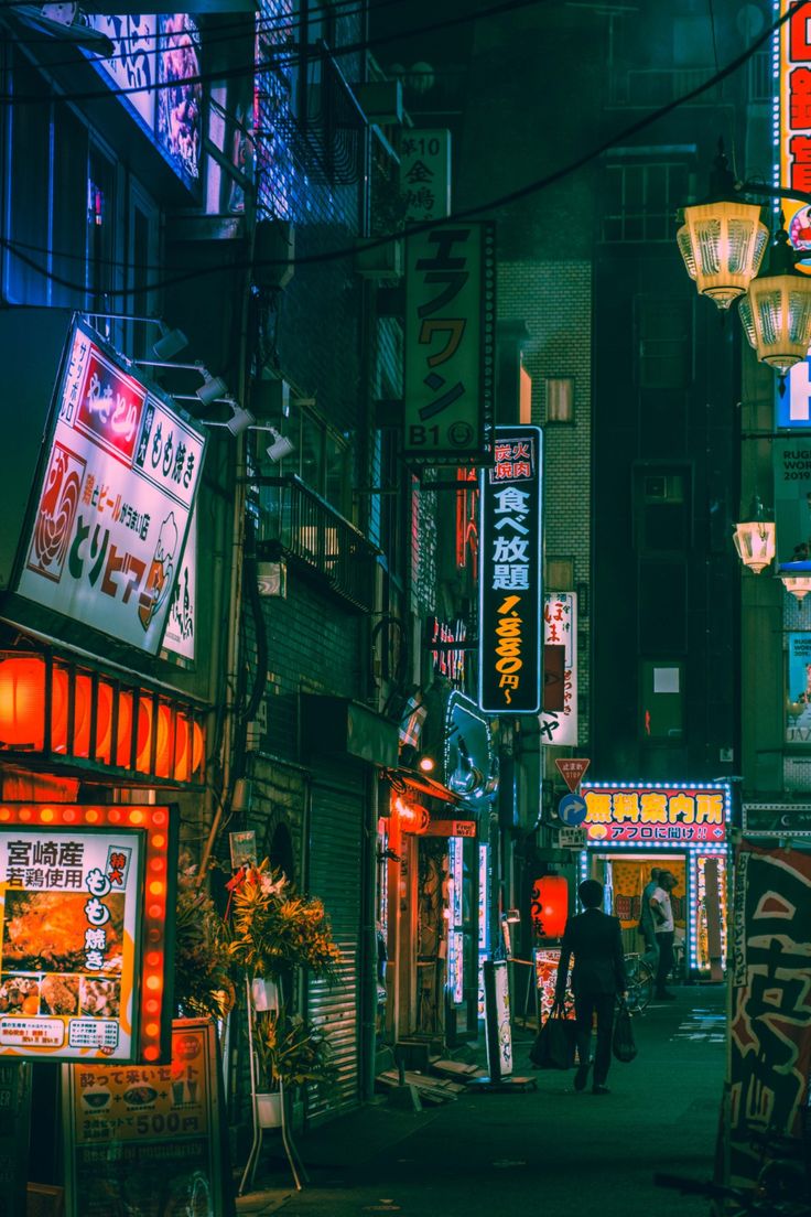 Aesthetic Japan Nightlife Wallpapers