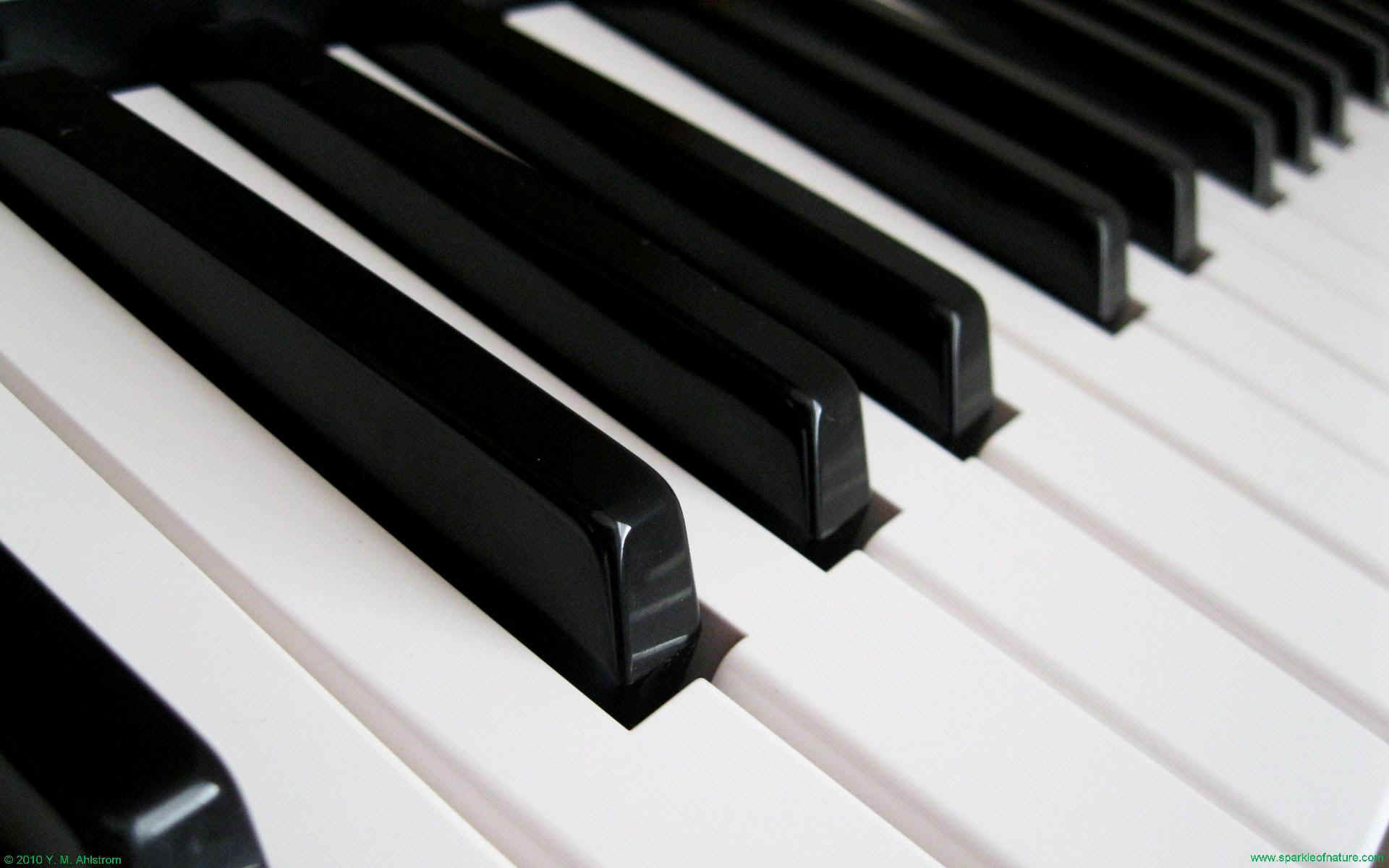 Aesthetic Piano Wallpapers