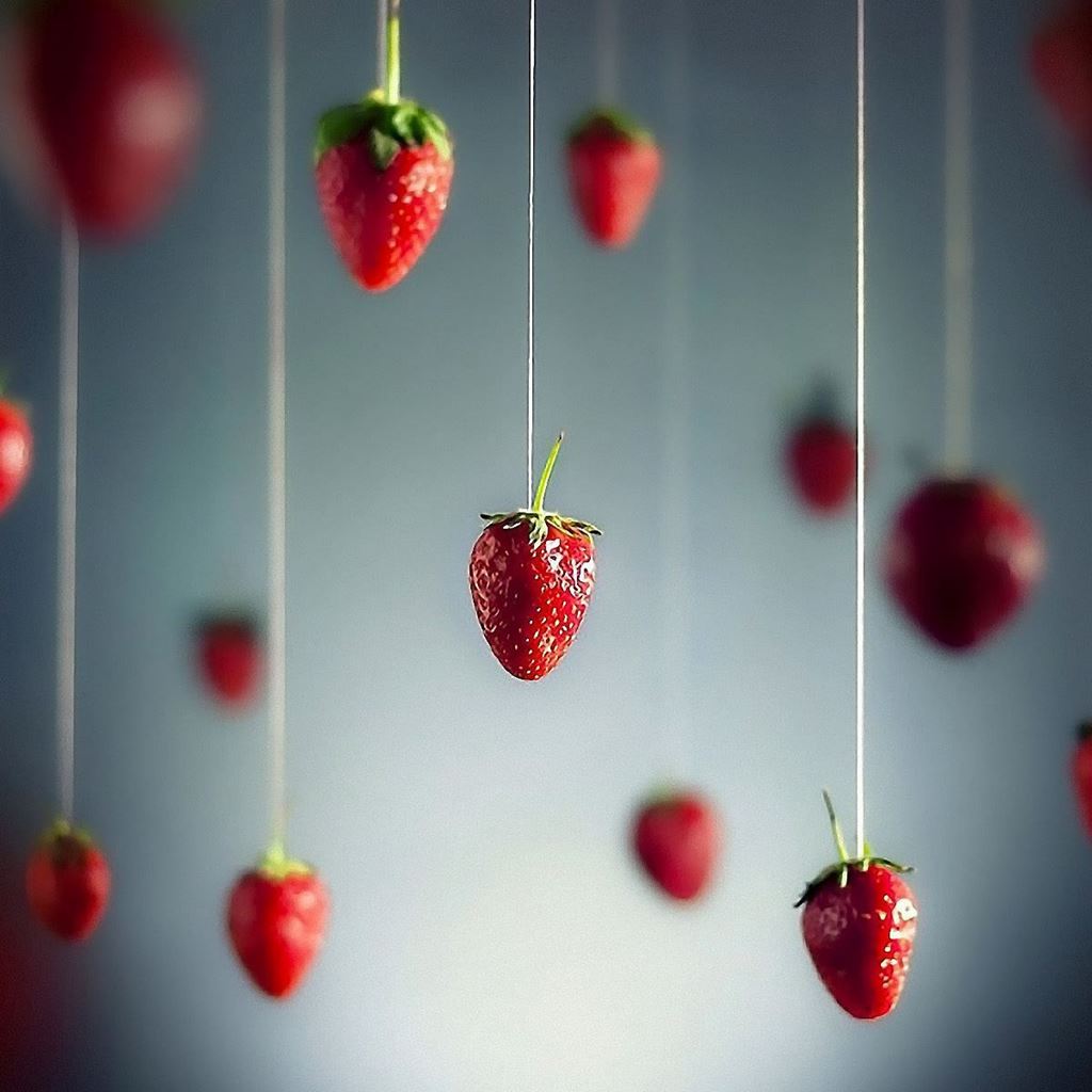 Aesthetic Strawberries Wallpapers