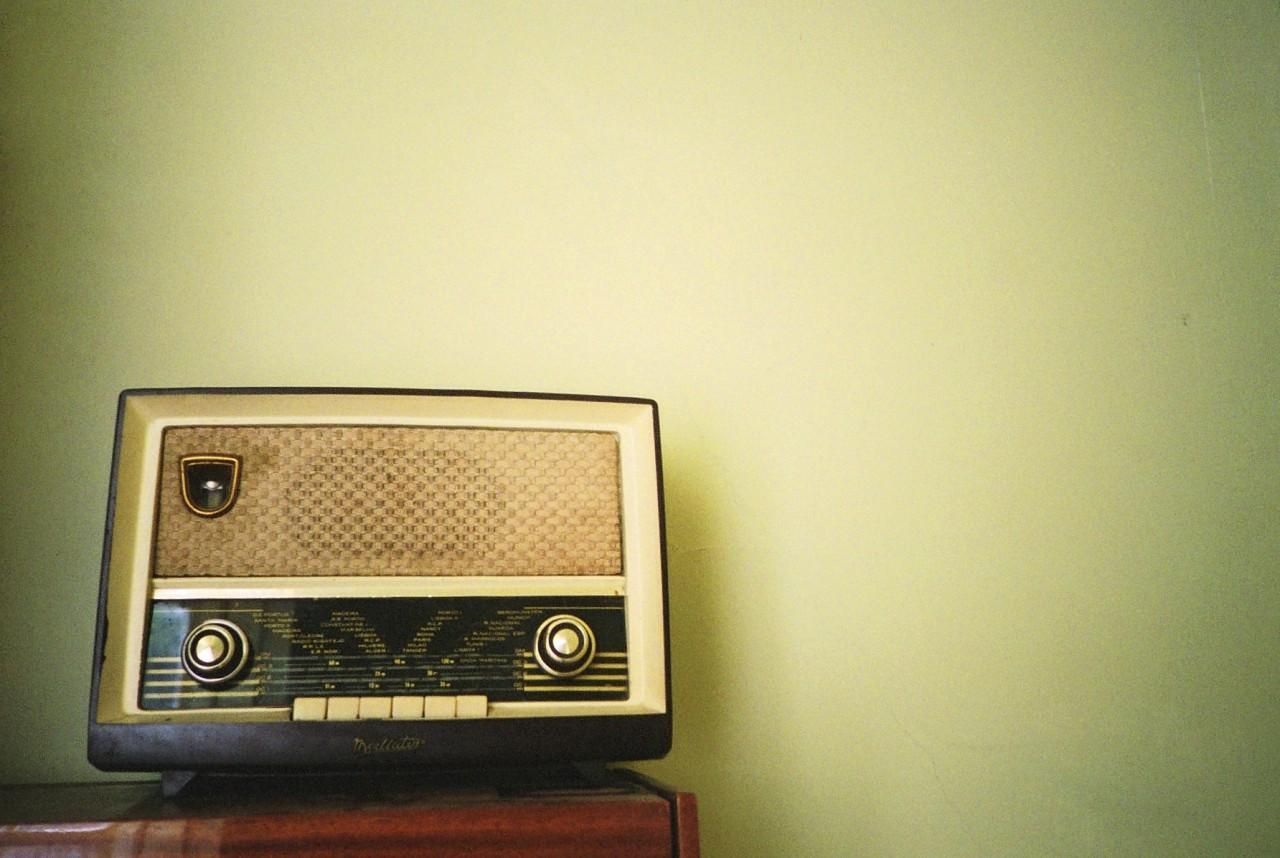 Aesthetic Vintage Radio Wallpapers