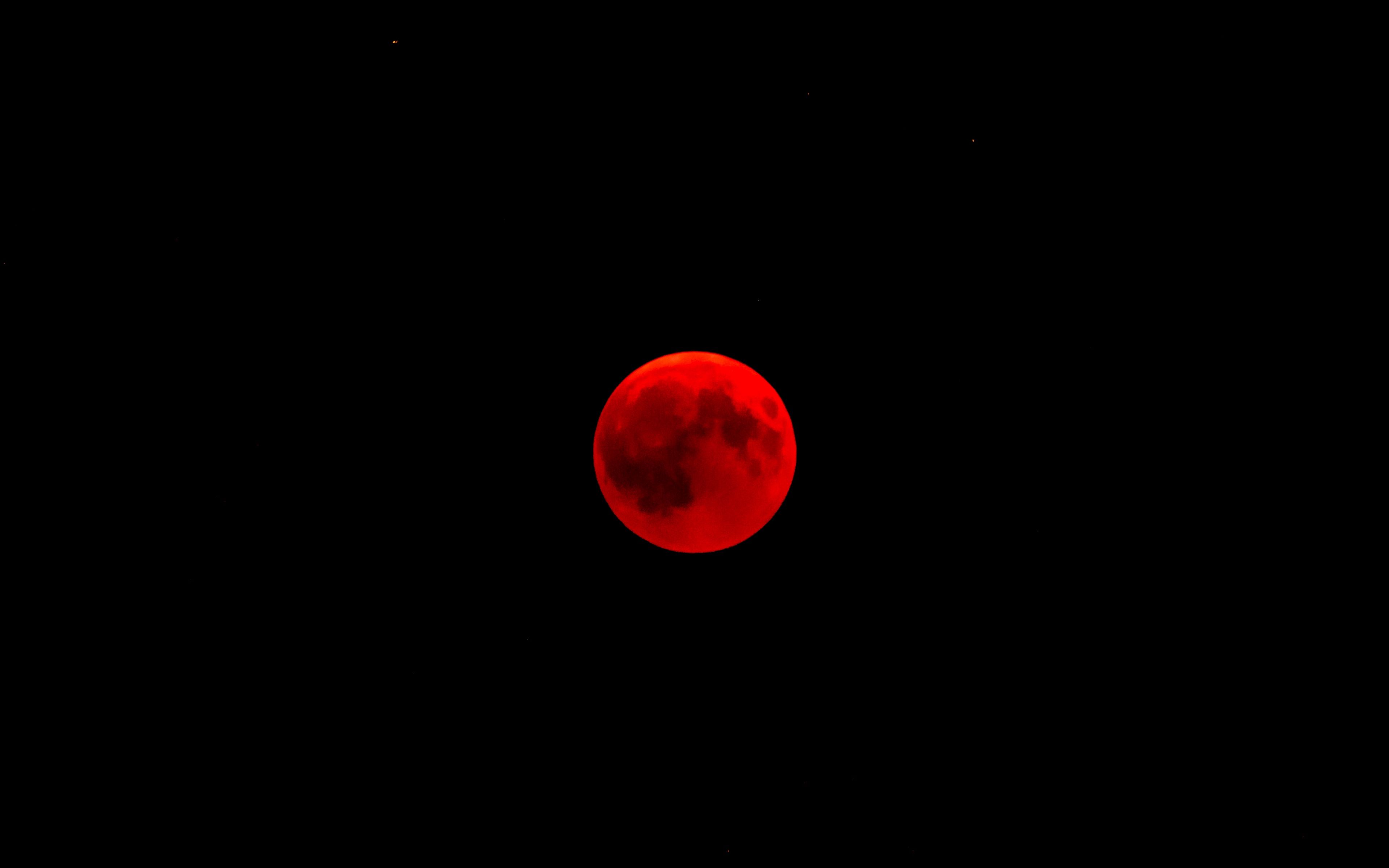 Blood Moon 4K Wallpapers