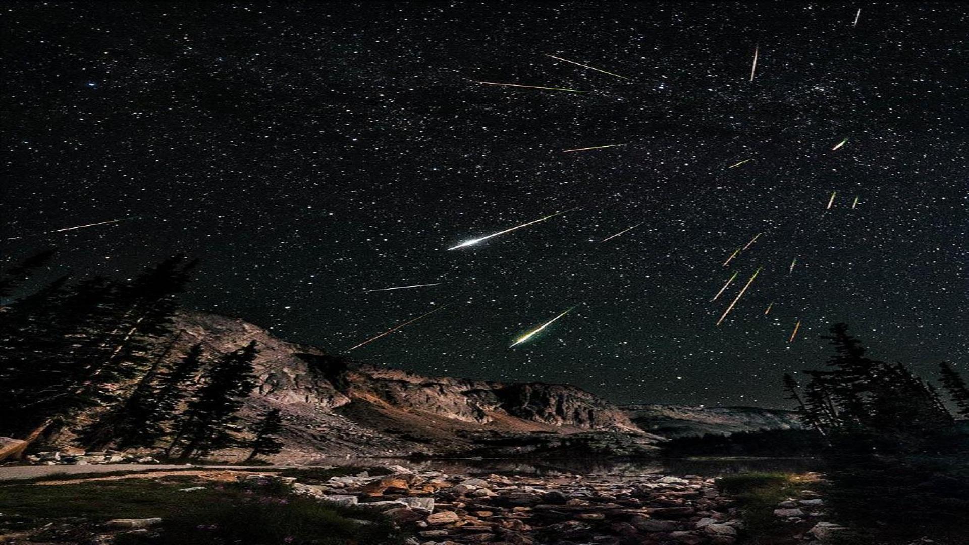 Meteor Shower Wallpapers