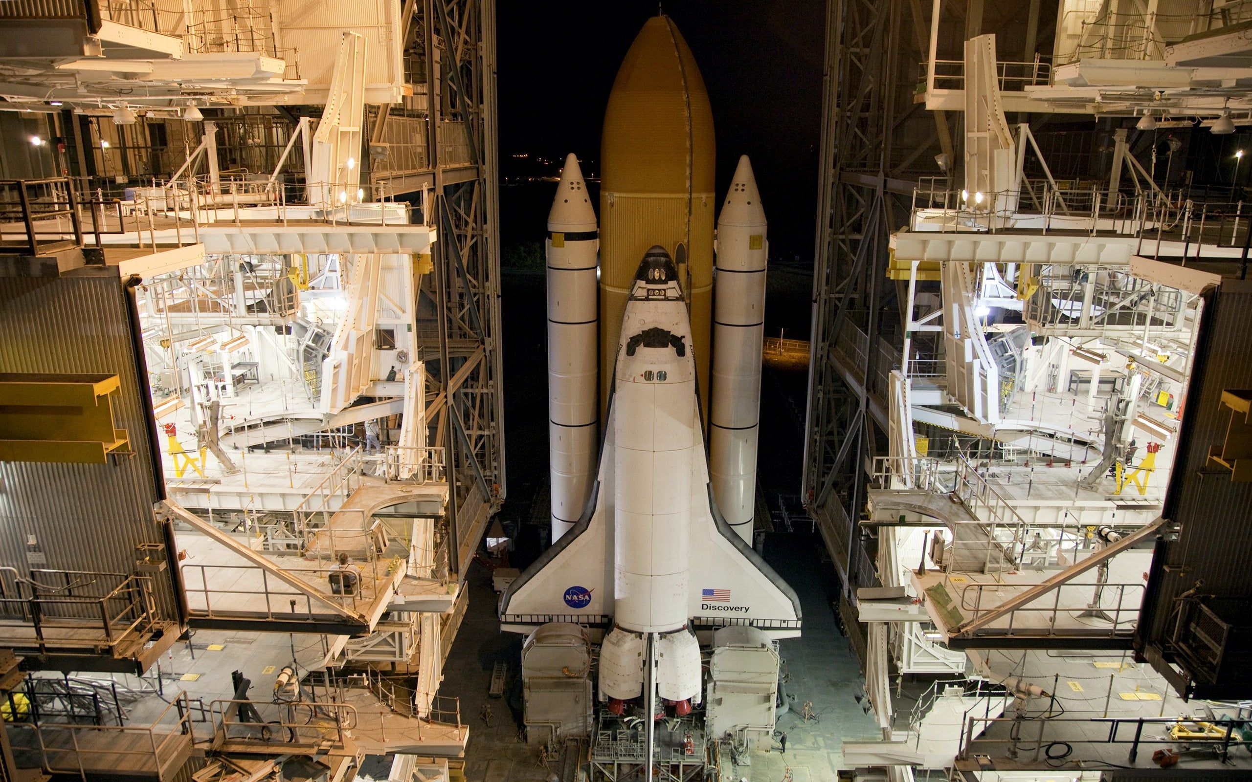 Space Shuttle Interior Wallpapers