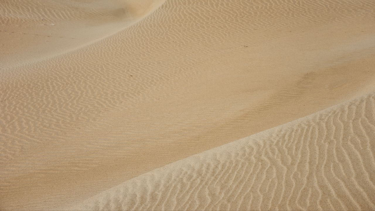 A Desert Illusion Wallpapers