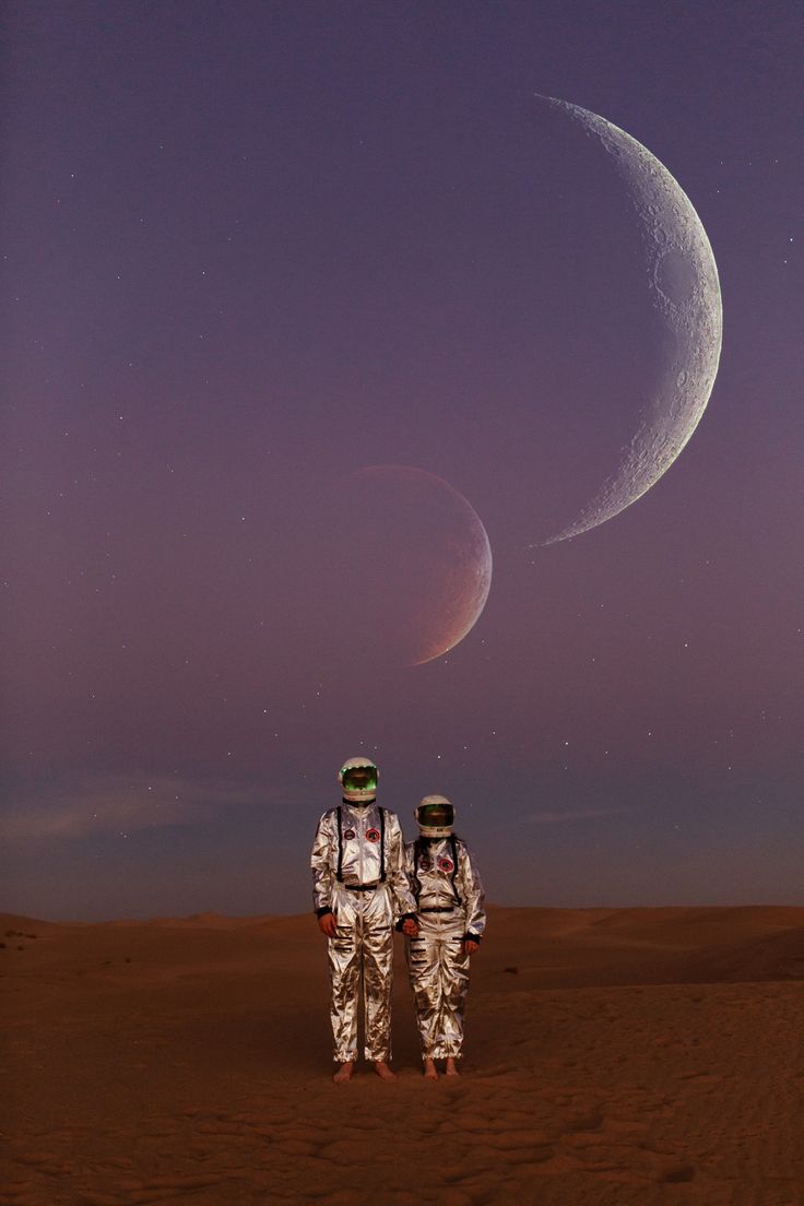 Astronaut Couple Wallpapers