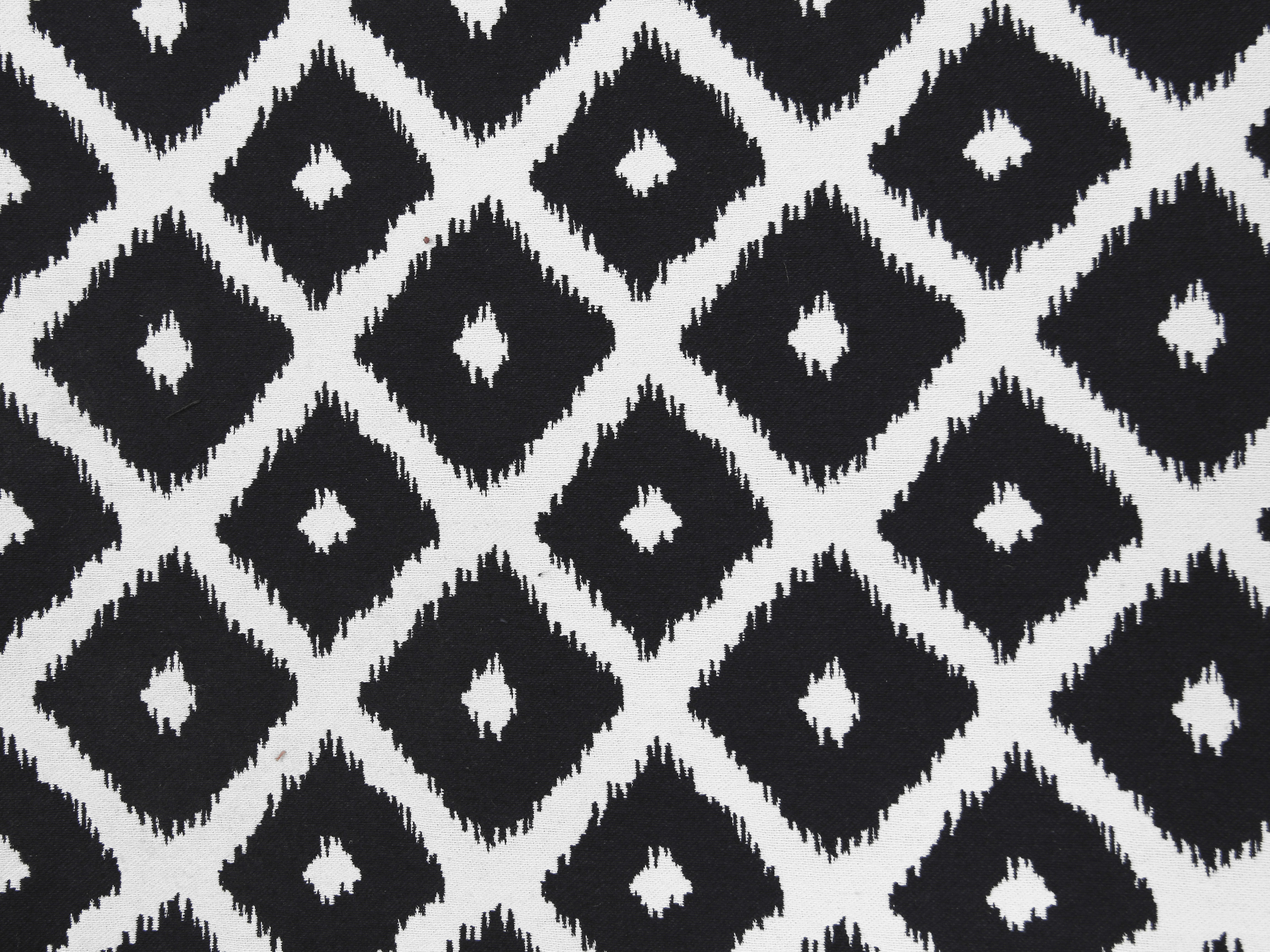 Black &Amp; White Triangle Pattern Wallpapers