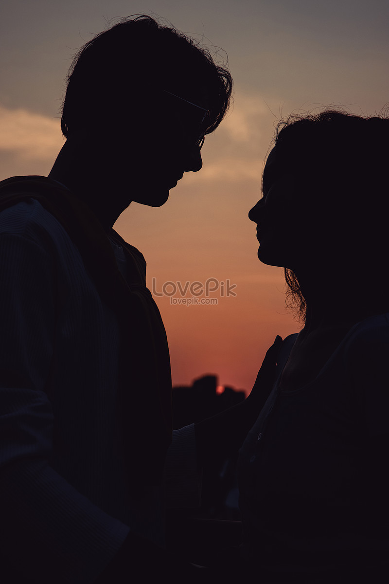 Couple At Sunset Illustration Wallpapers