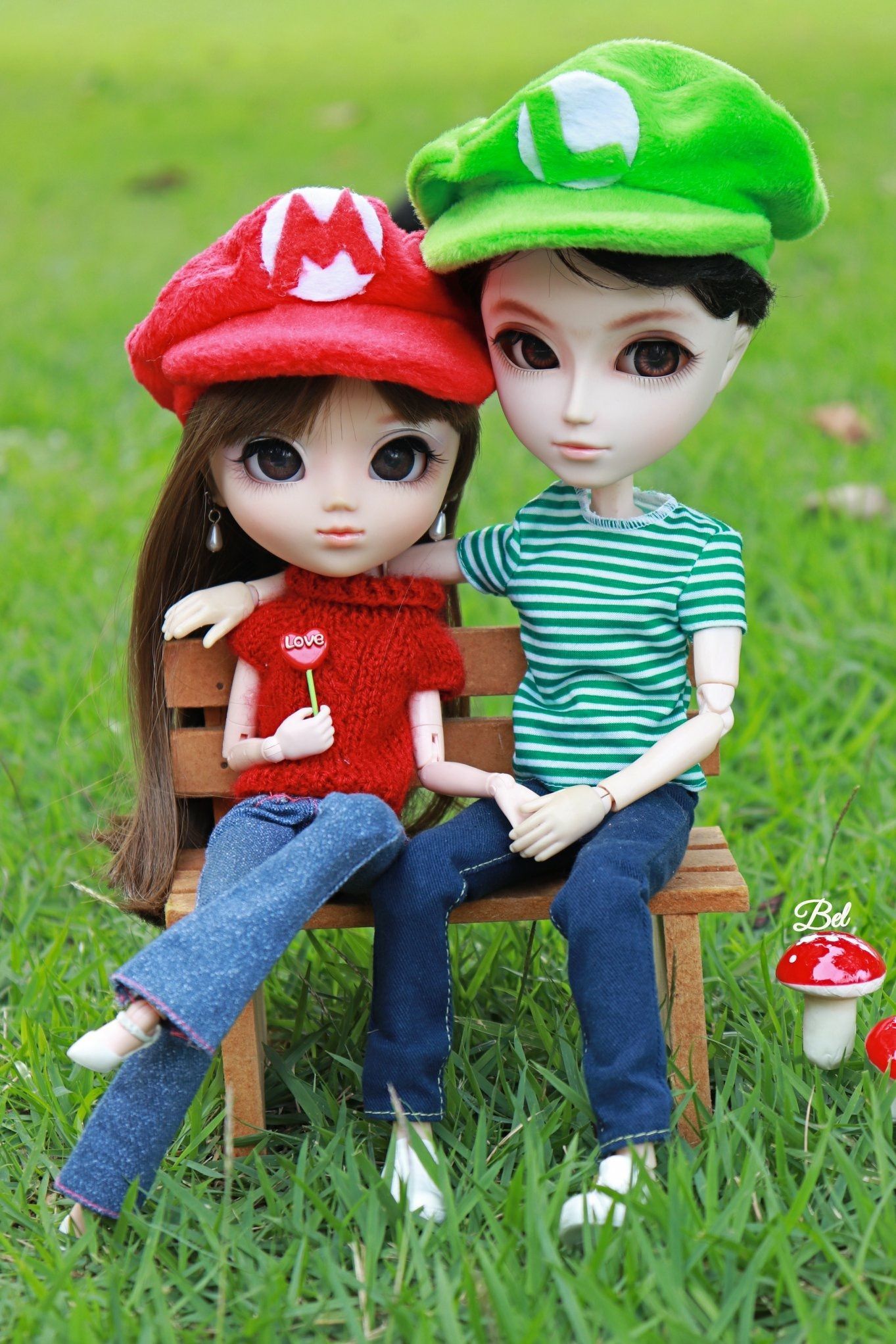 Cute Kid Couple Toy 4K Wallpapers